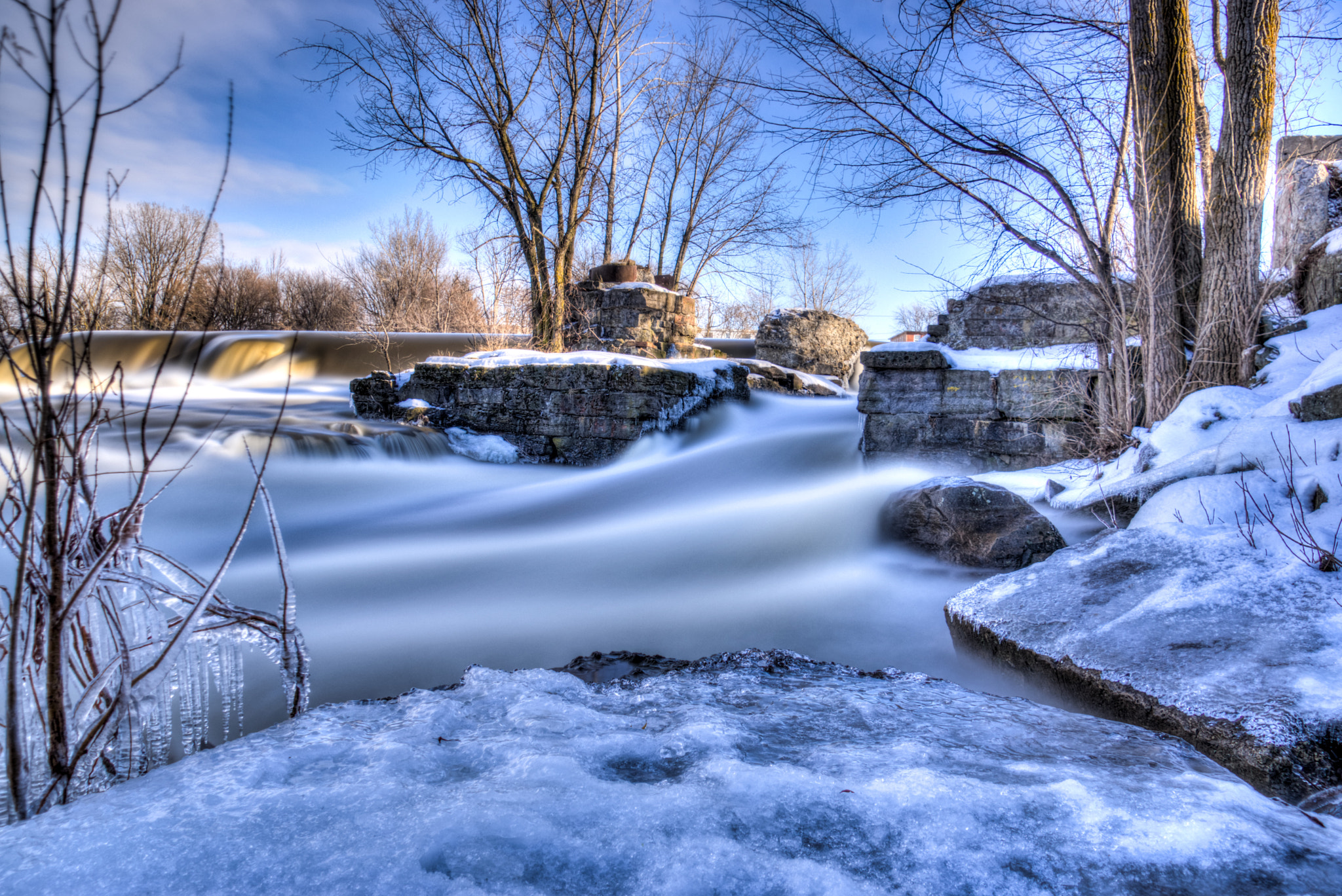Sony DT 16-105mm F3.5-5.6 sample photo. Winter hdr falls ii photography