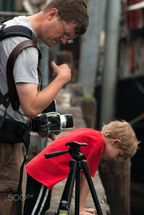 Nikon D60 sample photo. A day on the pier father and son photography