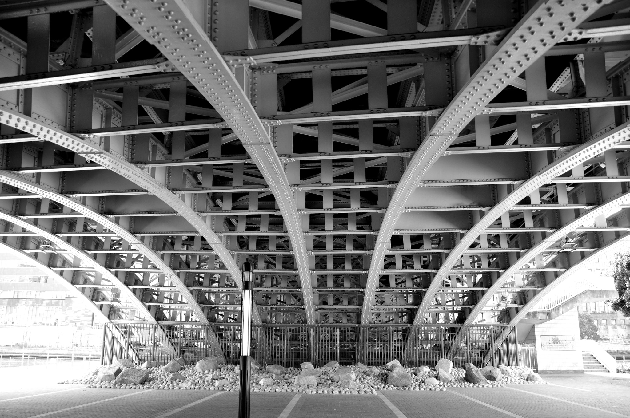 Sigma 18-200mm F3.5-6.3 DC OS HSM sample photo. Under the bridge photography