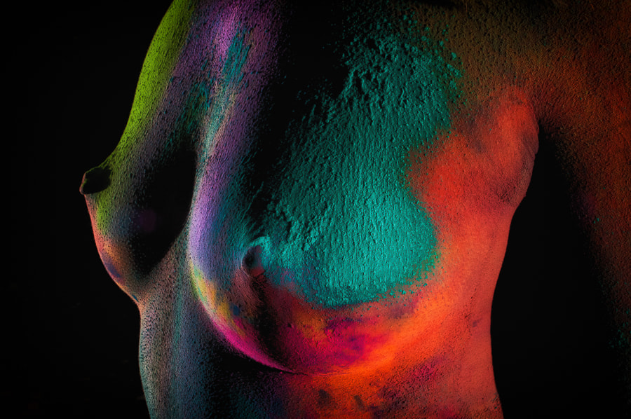 Nikon AF-S Nikkor 28-70mm F2.8 ED-IF sample photo. Shades of holi powder photography