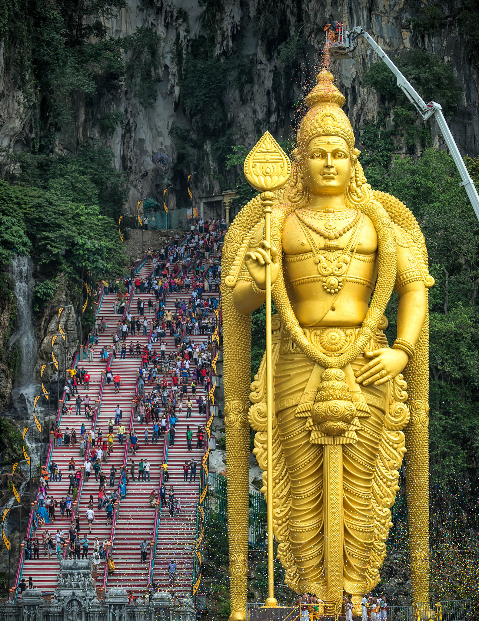 Tamron SP 70-200mm F2.8 Di VC USD sample photo. Batucave photography