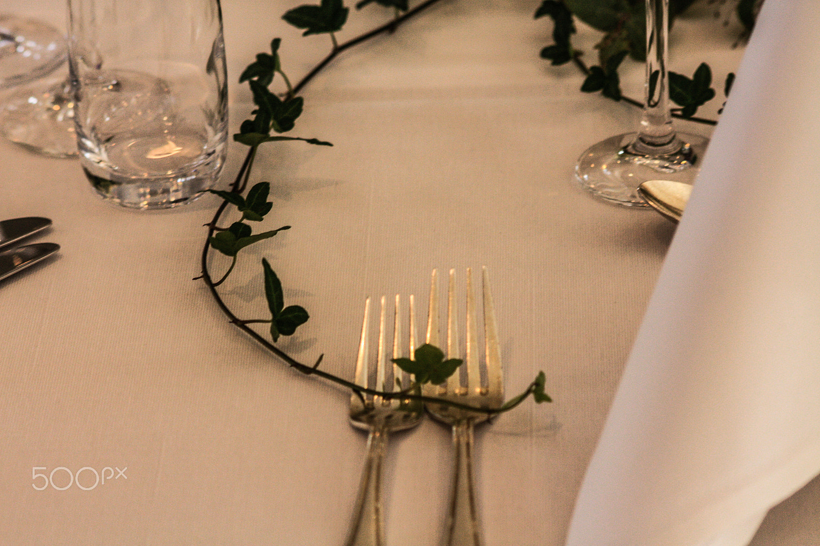 Sigma 70-300mm F4-5.6 APO DG Macro sample photo. Romantic dinnertable photography