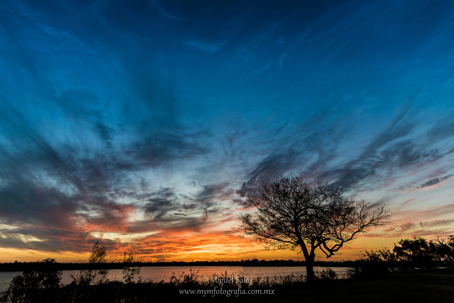 Tokina AT-X 16-28mm F2.8 Pro FX sample photo. Atardecer photography