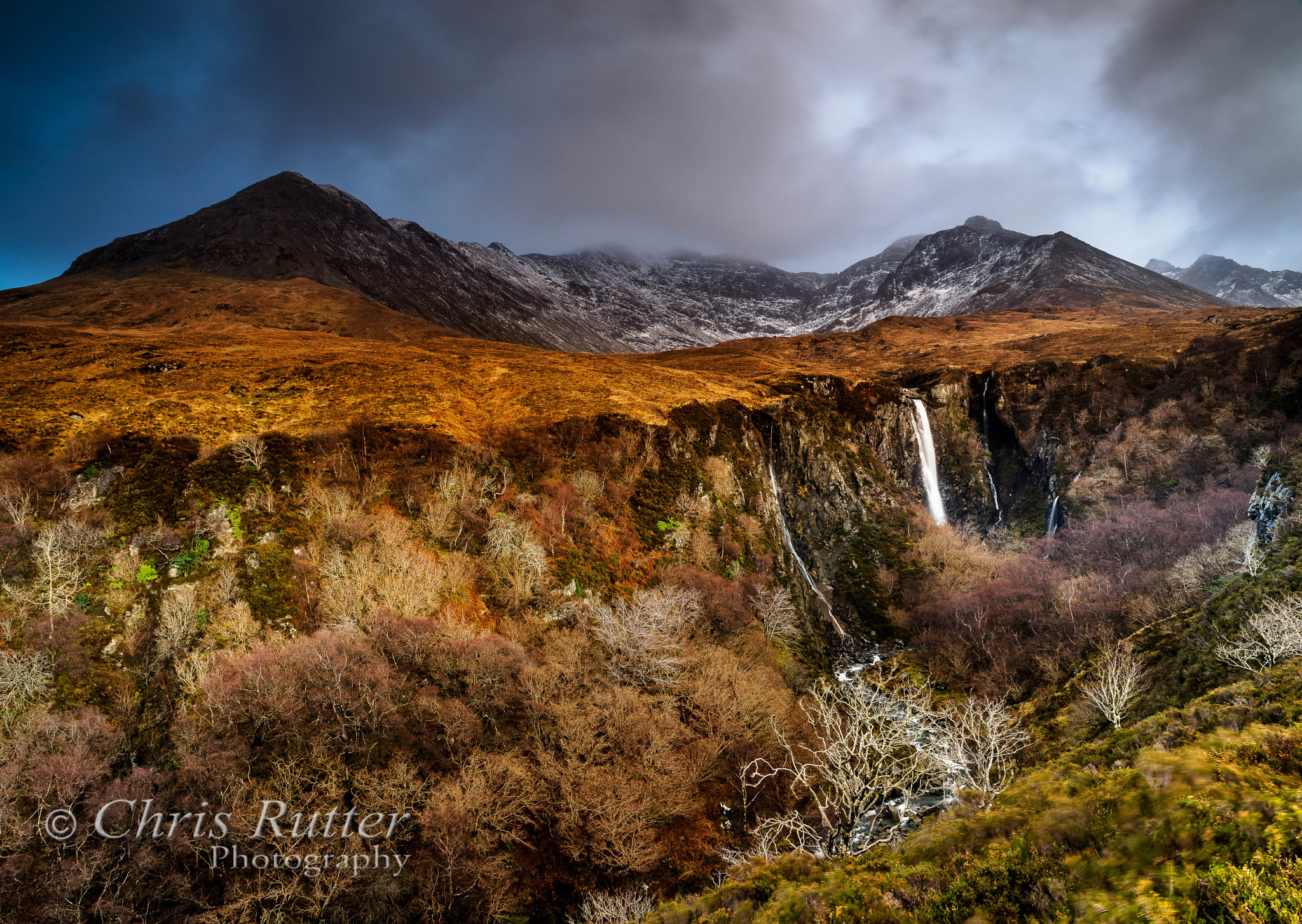 Nikon D800 + Nikon AF Nikkor 20mm F2.8D sample photo. Eas mor waterfall, cuillins, skye photography