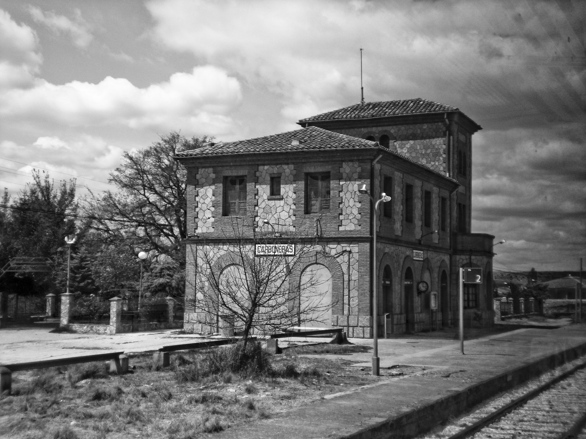 Nikon Coolpix S210 sample photo. Estación de carboneras de guadazaón (cuenca) photography