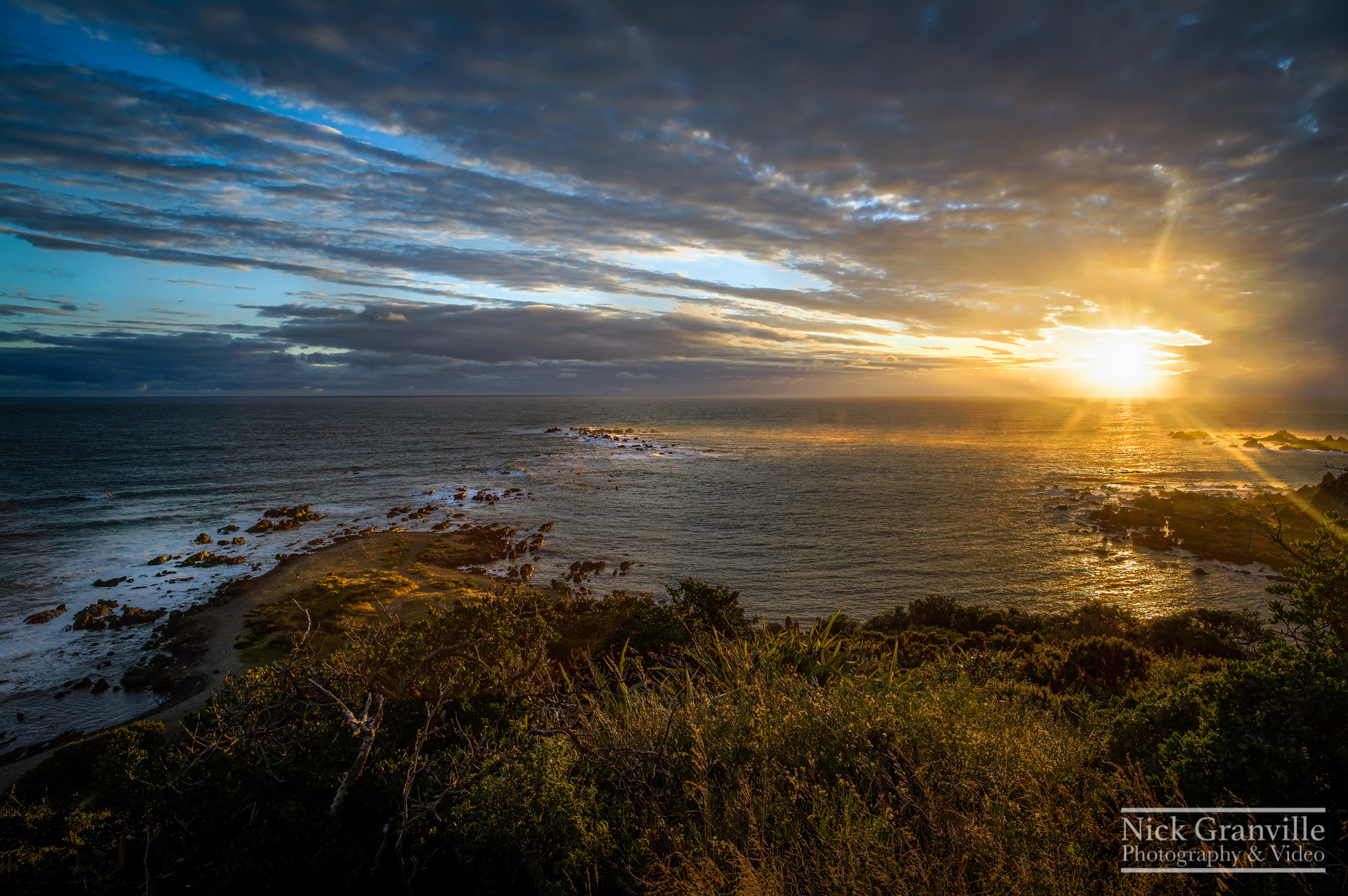 Sony a7R sample photo. The warm sun photography