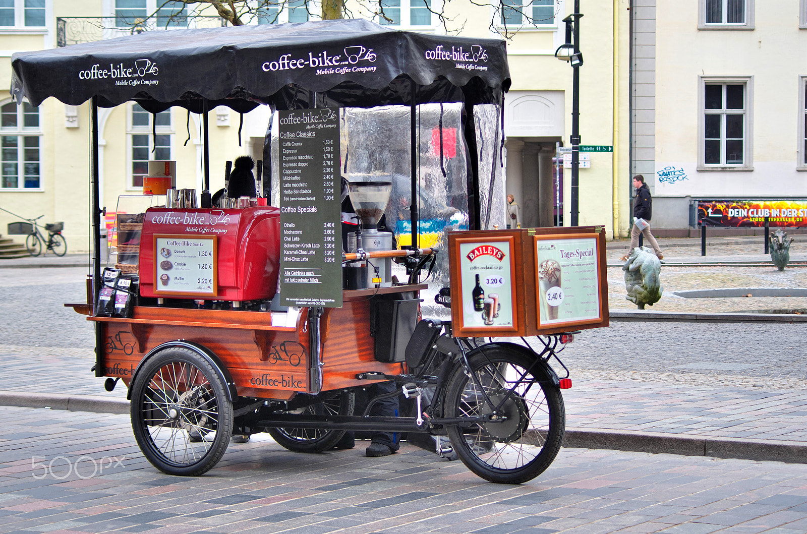 smc PENTAX-DA L 55-300mmF4-5.8ED sample photo. Coffee bike photography