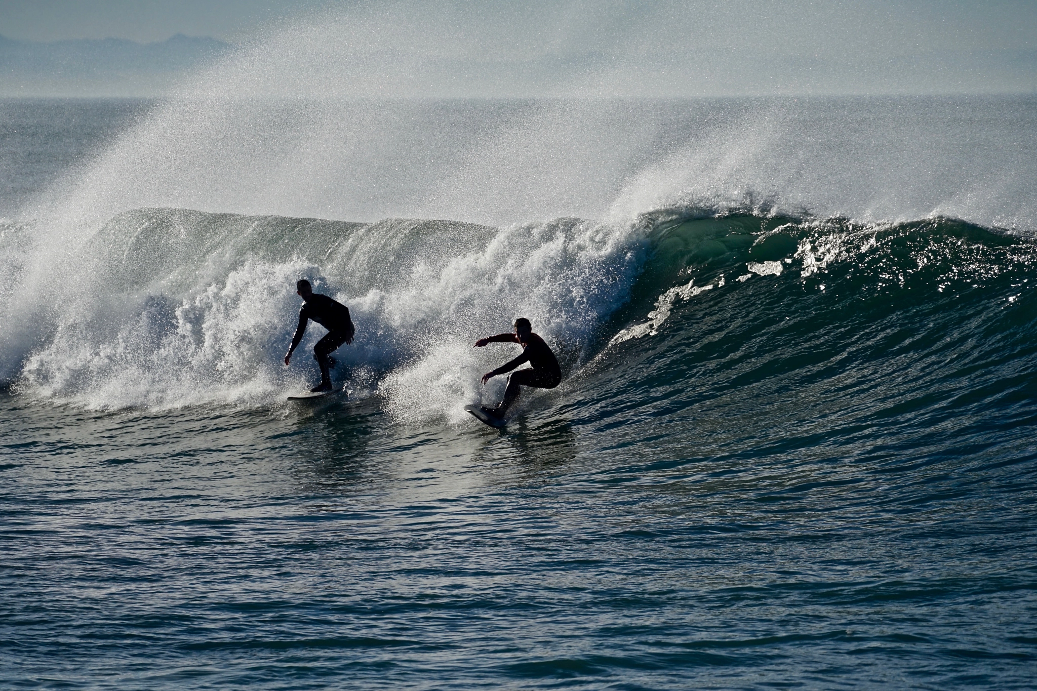 Sony FE 70-300mm F4.5-5.6 G OSS sample photo. Winter surfing photography