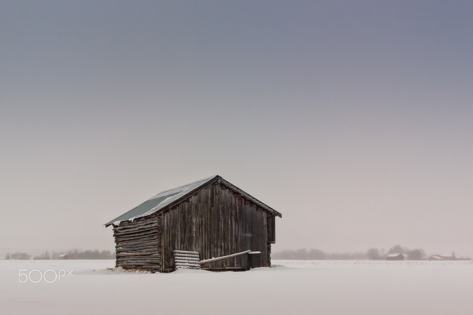 Canon EF-S 24mm F2.8 STM sample photo. Little barn house on the snowy fields photography