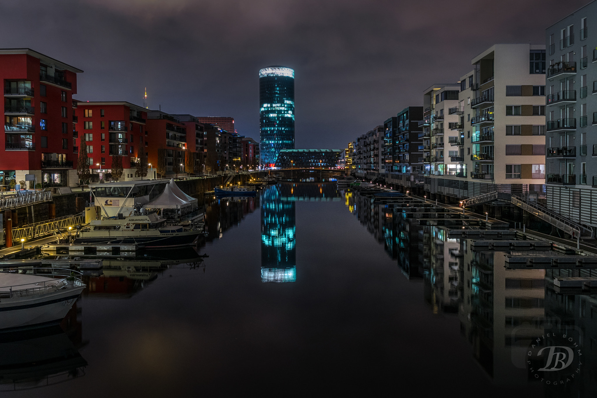 Sigma 17-50mm F2.8 EX DC OS HSM sample photo. Frankfurt westhafen photography