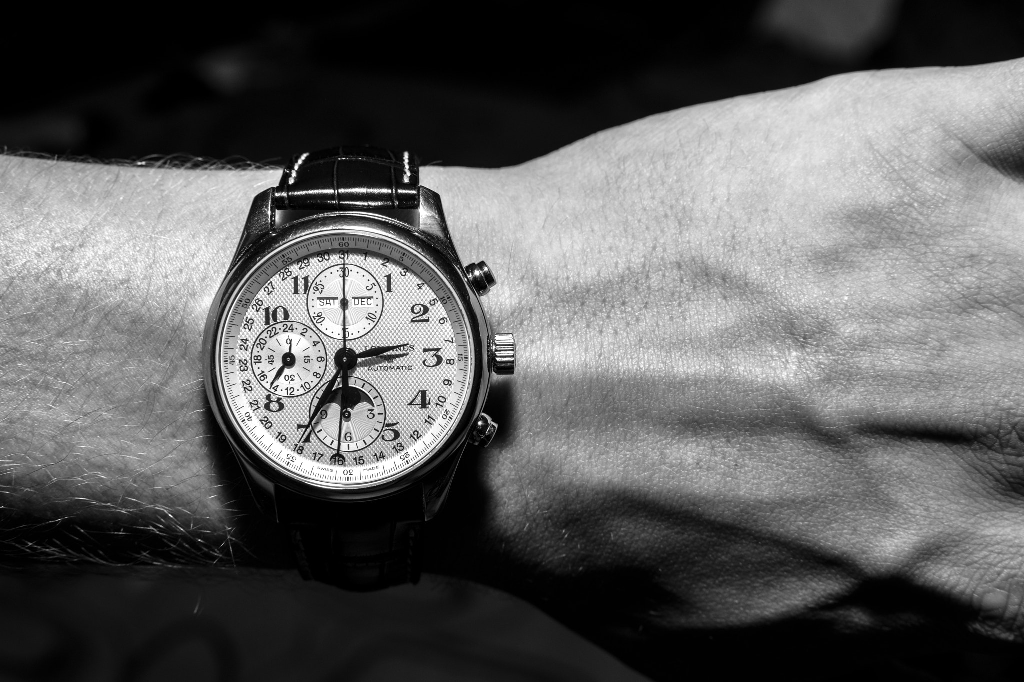 Nikon D500 + Nikon AF-S DX Nikkor 35mm F1.8G sample photo. Longines masters collection moon phase photography