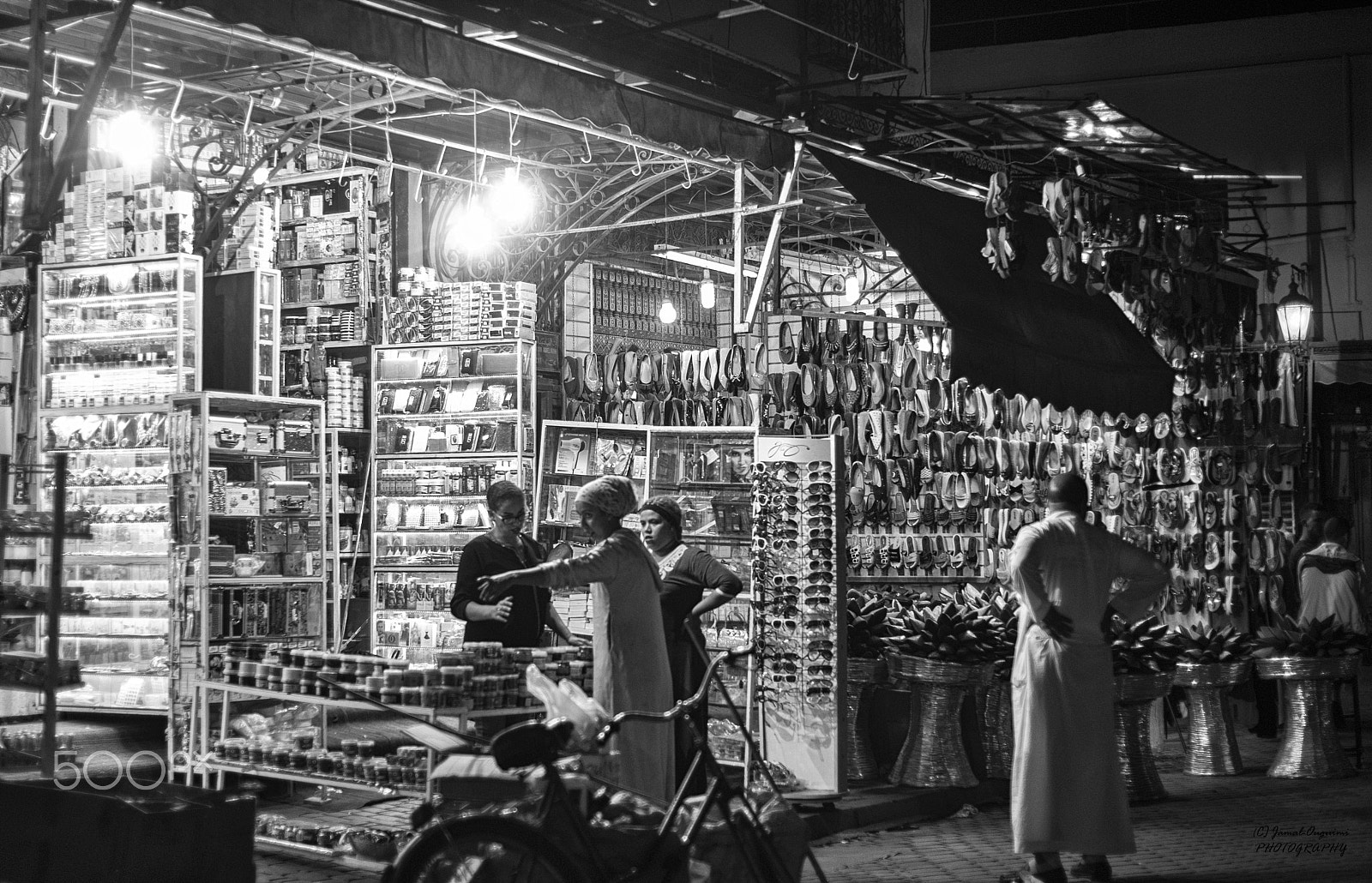 Nikon D700 + AF Nikkor 50mm f/1.8 sample photo. Marrakech street photography