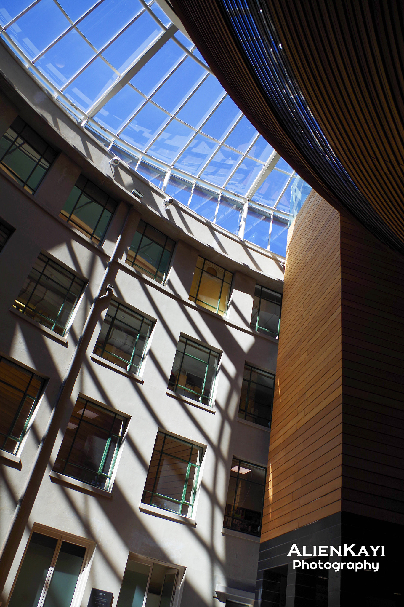 Pentax smc DA 18-55mm F3.5-5.6 AL WR sample photo. Architect beauty photography