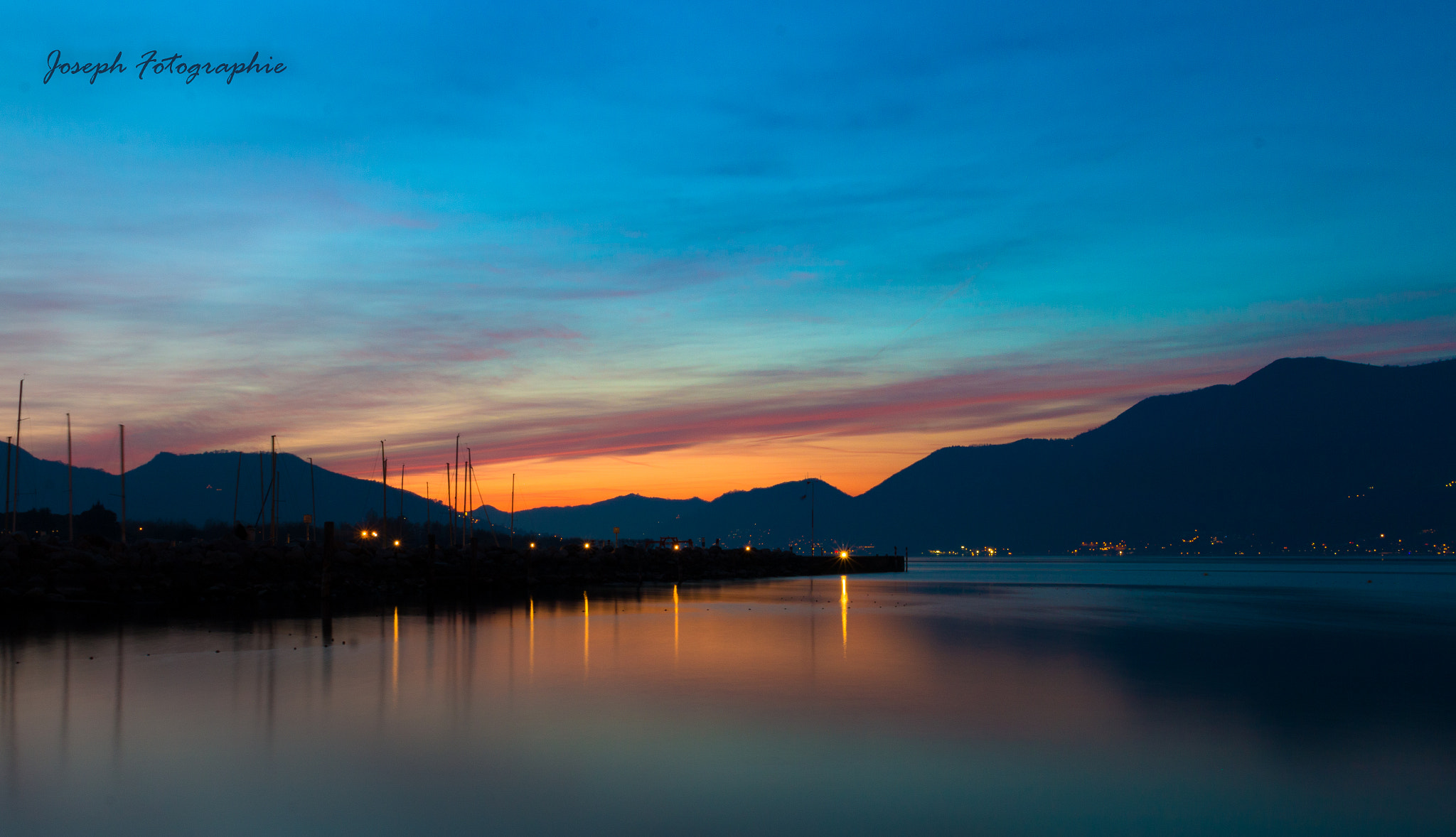 Canon EF 24mm F2.8 IS USM sample photo. Sunset lago di iseo photography