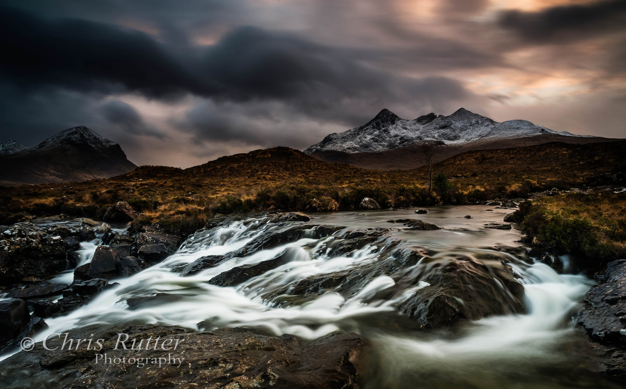 Nikon D800 + Nikon AF Nikkor 20mm F2.8D sample photo. Allt dearg mor and cuillins, sunset photography