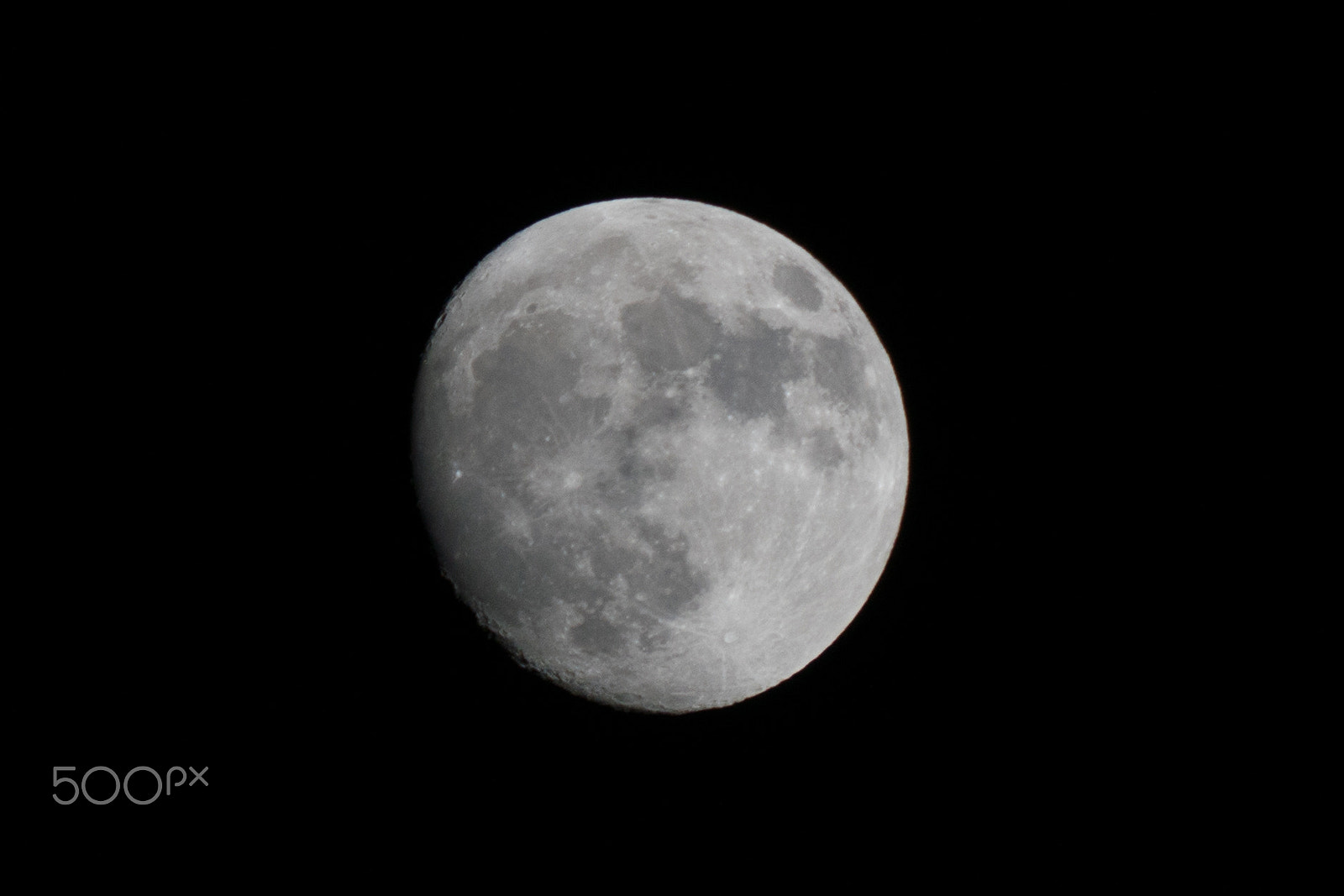Tamron SP 70-300mm F4-5.6 Di USD sample photo. Kurz_vor_dem_supermond photography