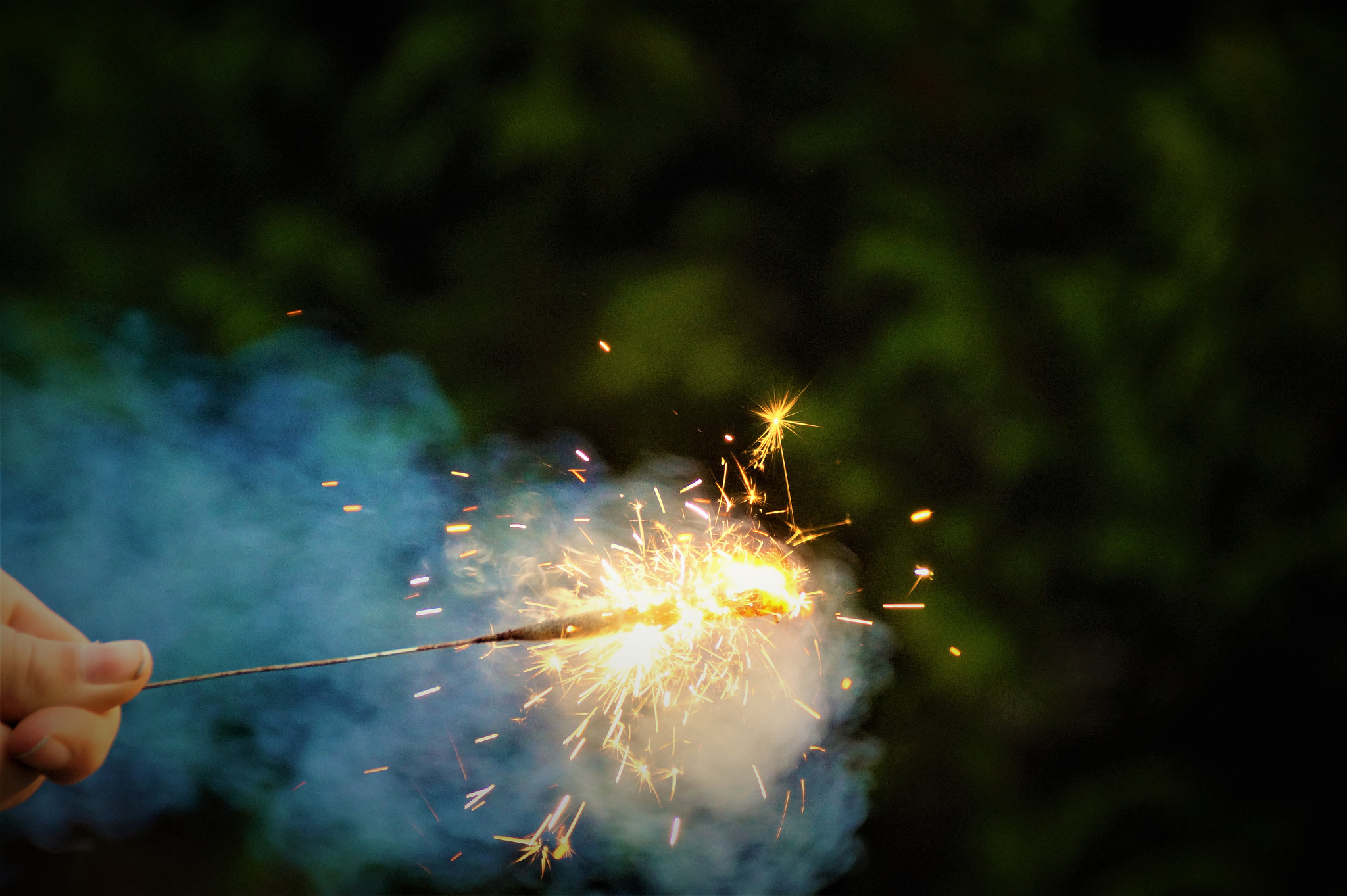 Sony DT 18-200mm F3.5-6.3 sample photo. Fireworks at day photography