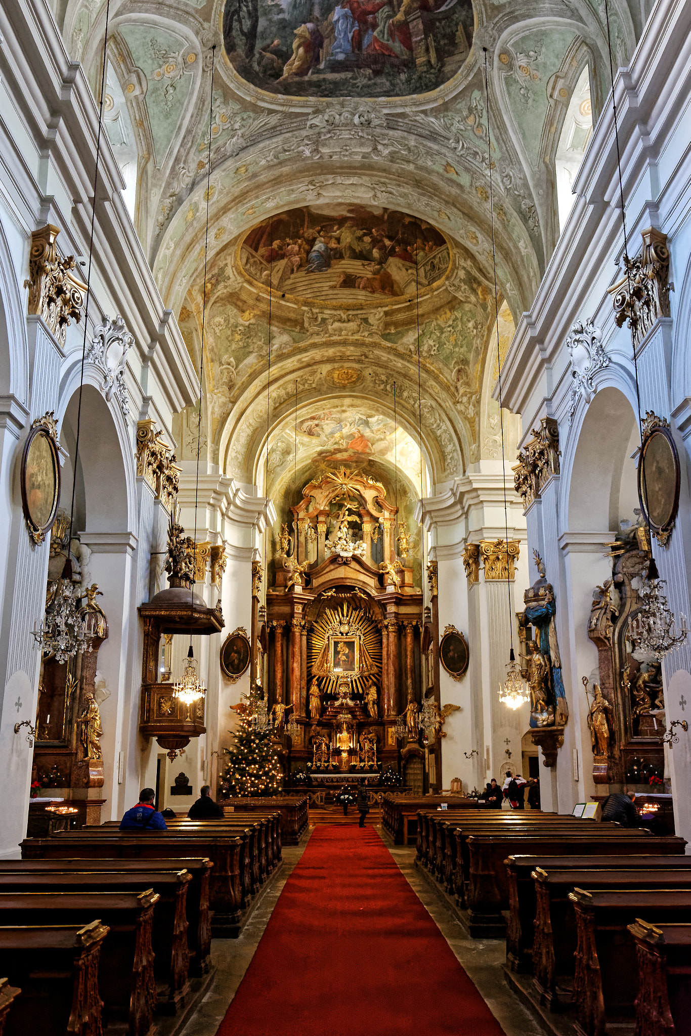 Tamron SP 15-30mm F2.8 Di VC USD sample photo. Mariahilferkirche photography