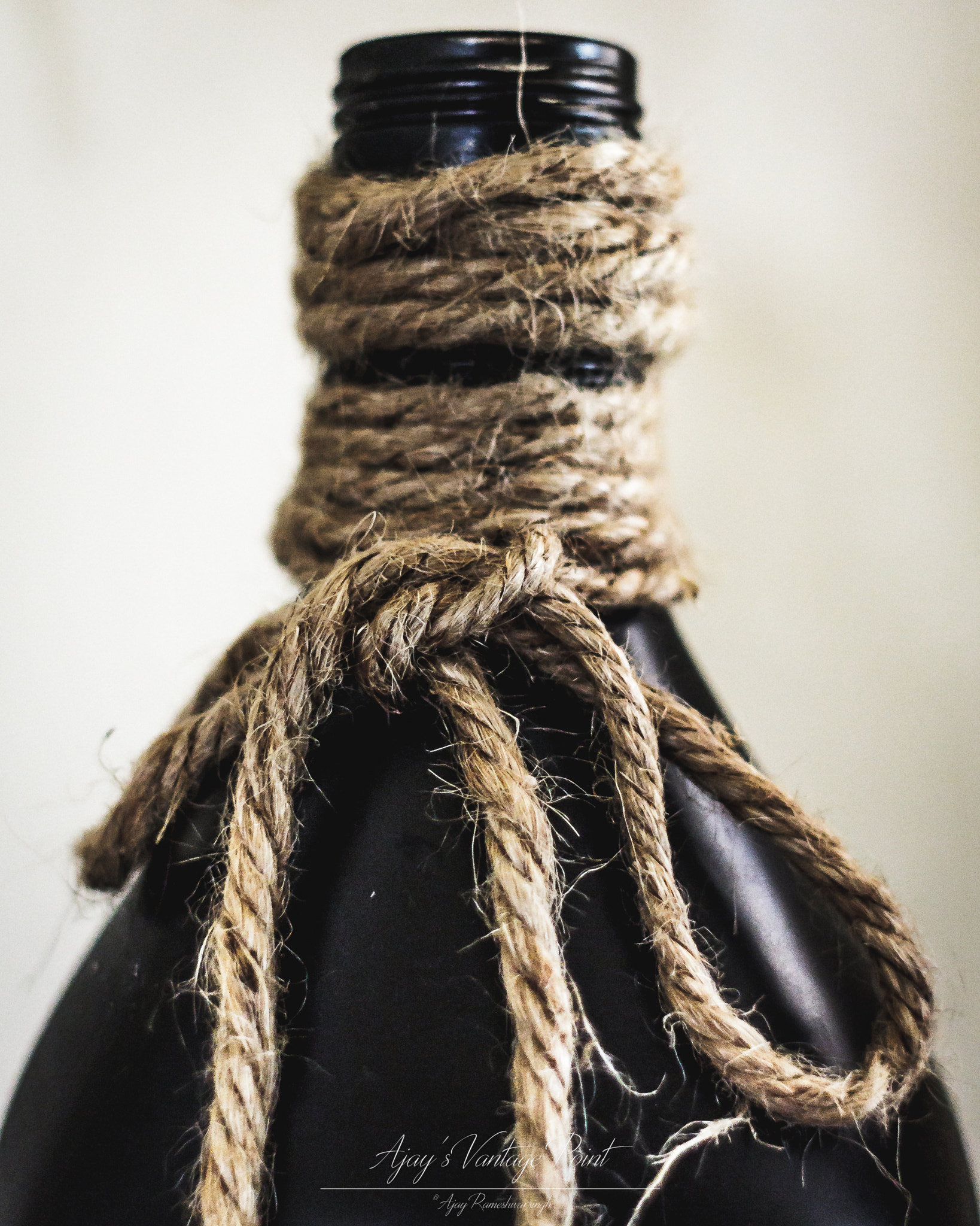 Canon EF 28mm F1.8 USM sample photo. Knotted photography
