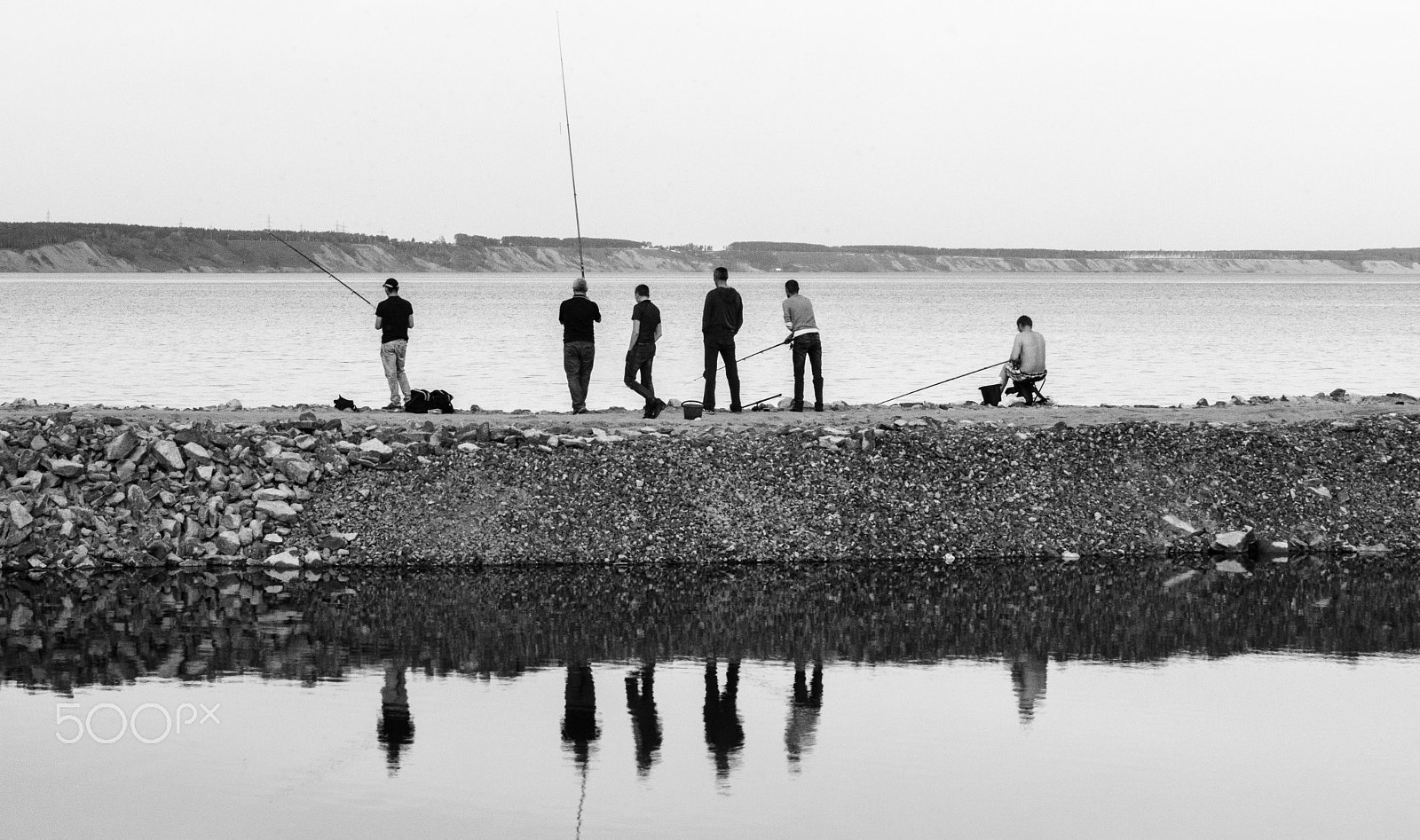 Sony SLT-A65 (SLT-A65V) + Sony 75-300mm F4.5-5.6 sample photo. Fishermen on the volga-river photography