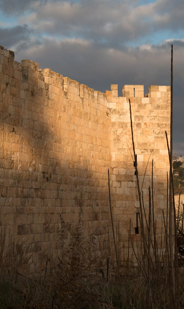 Canon EF-S 18-55mm F3.5-5.6 III sample photo. The old city walls of jerusalem photography