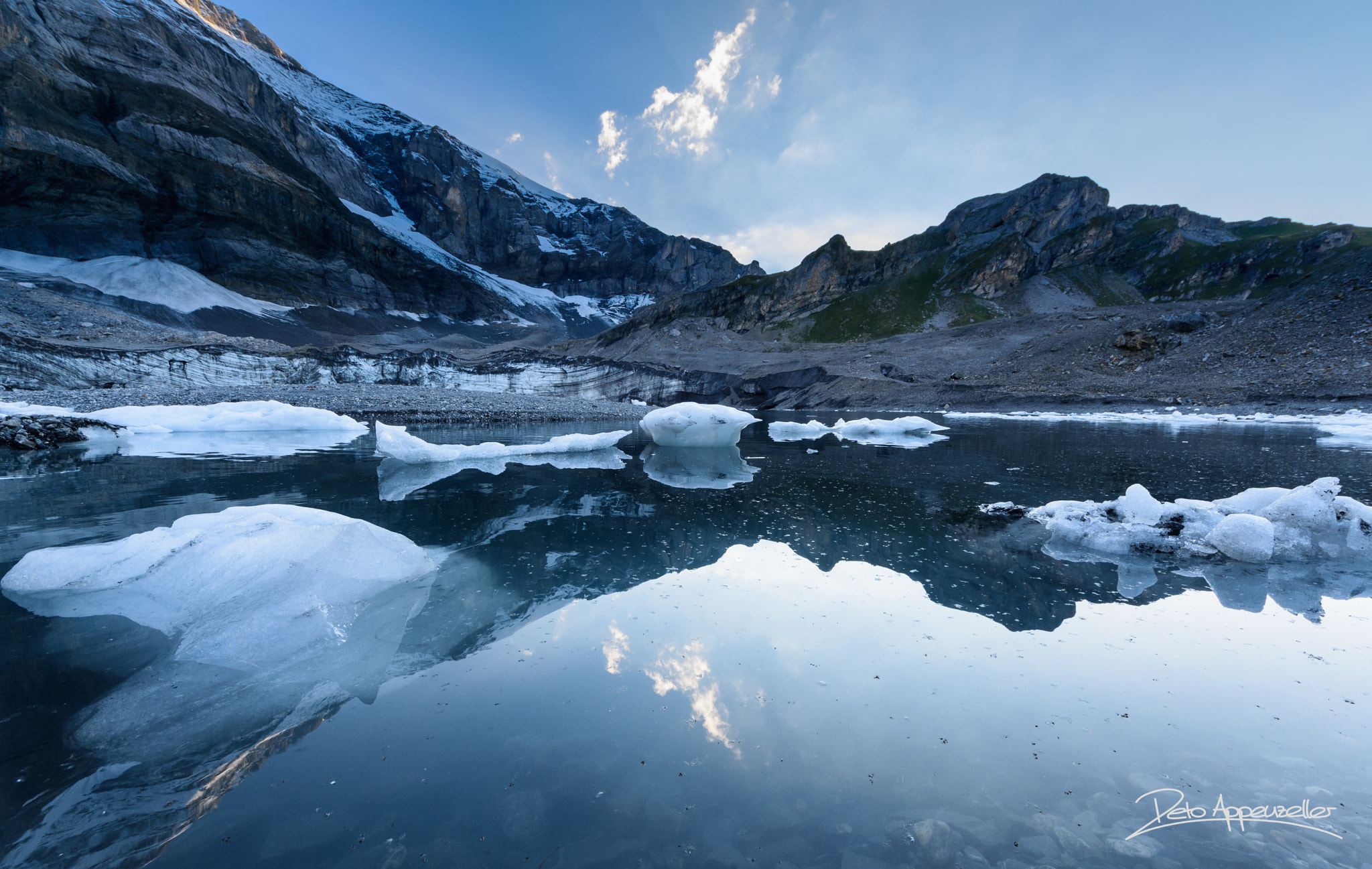 Sigma 8-16mm F4.5-5.6 DC HSM sample photo. Gletschersee im griess photography