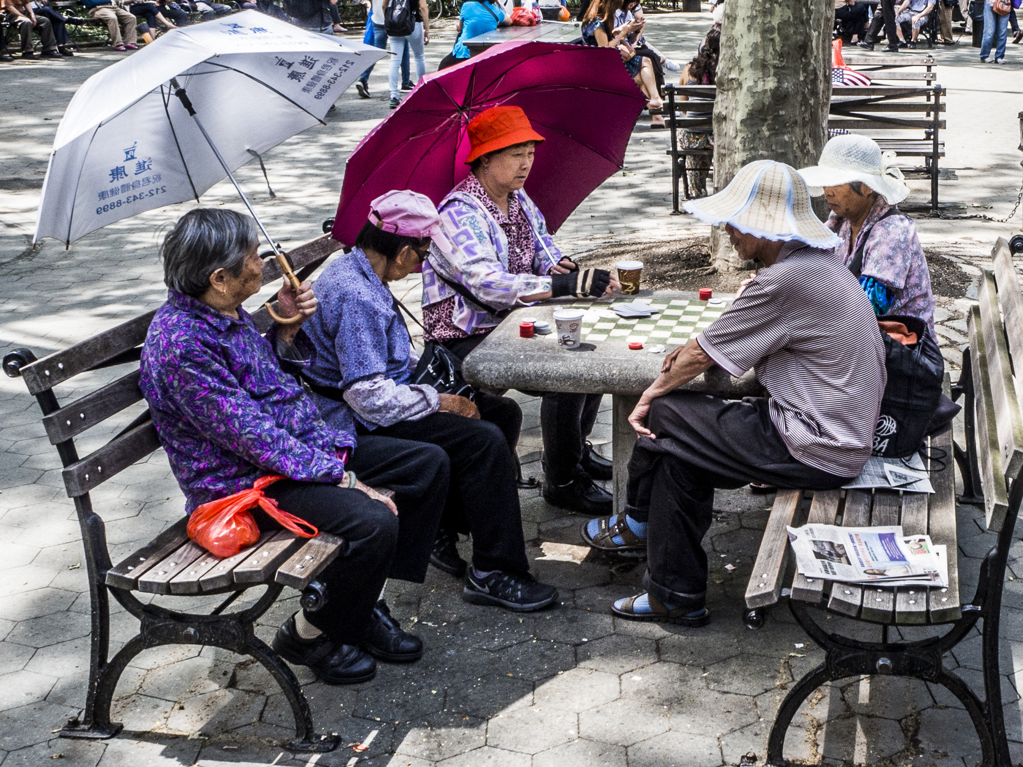 Olympus OM-D E-M10 + Olympus M.Zuiko Digital ED 14-42mm F3.5-5.6 EZ sample photo. Columbus park, chinatown, manhattan, new york photography