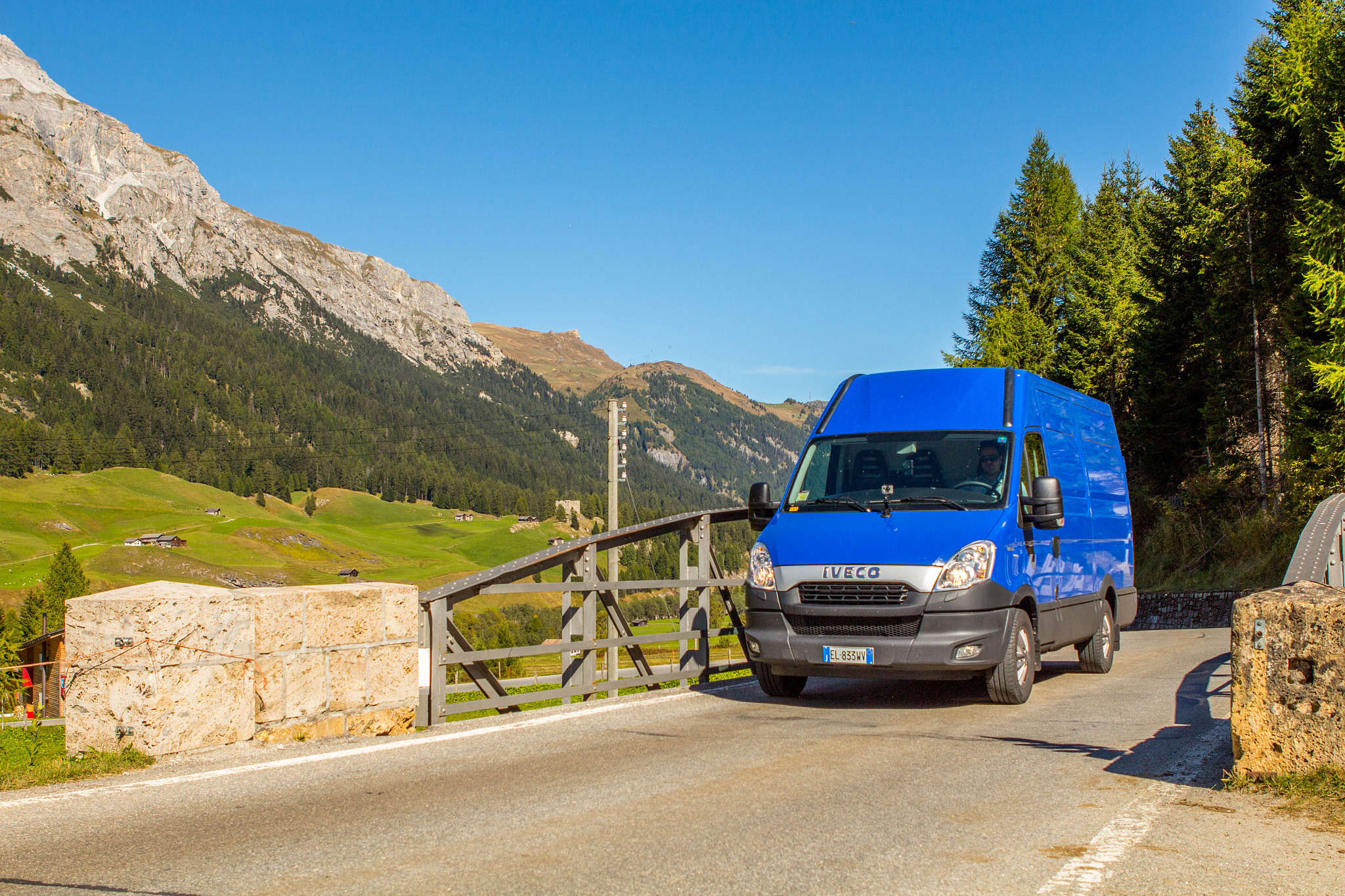 Canon EOS 650D (EOS Rebel T4i / EOS Kiss X6i) sample photo. Iveco daily expedition photography