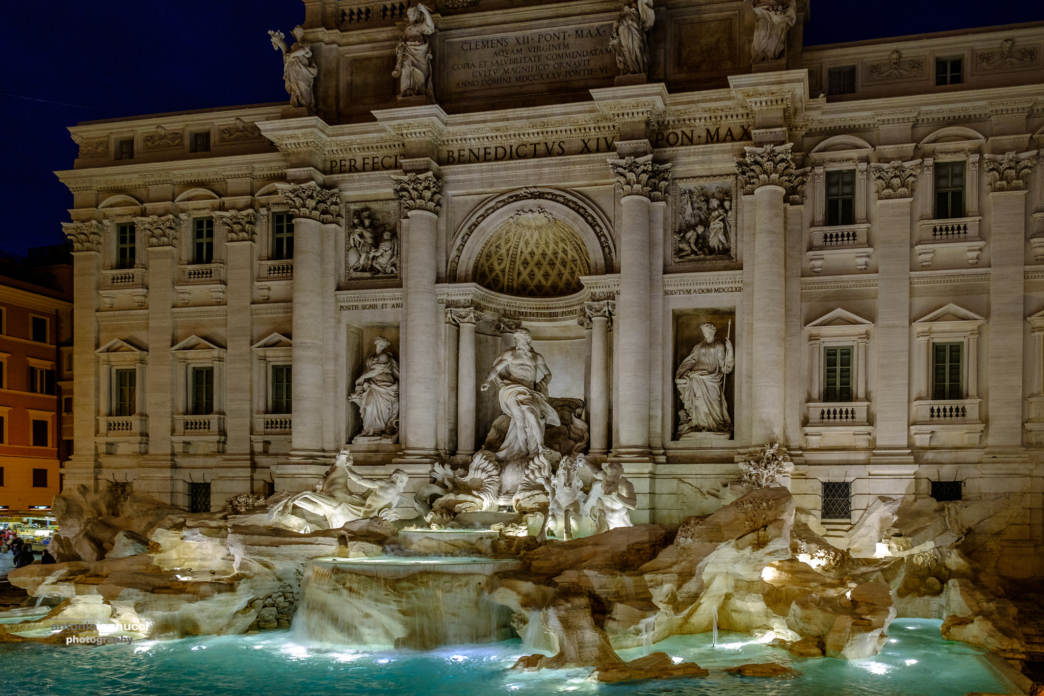 Fujifilm X-T2 + Fujifilm XF 14mm F2.8 R sample photo. Fontana di trevi photography