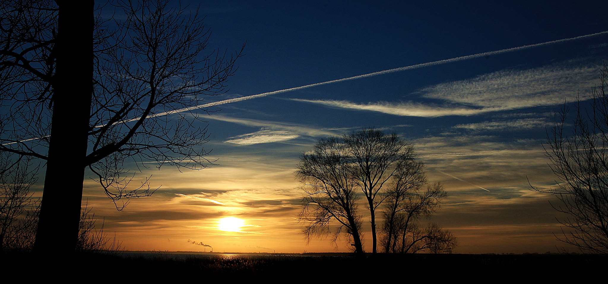 Canon EOS 70D + Canon EF 24mm F1.4L II USM sample photo. Evening photography