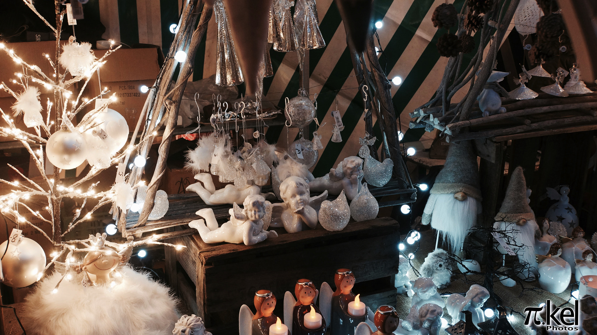 Sony E 18-200mm F3.5-6.3 OSS LE sample photo. Christmas market composition photography