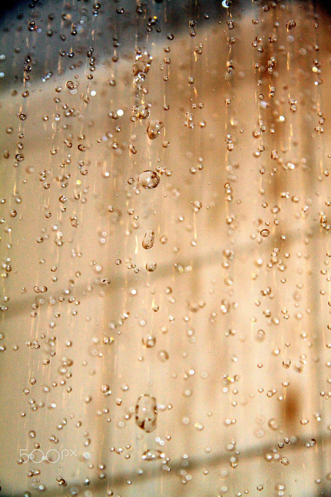 Canon EOS 500D (EOS Rebel T1i / EOS Kiss X3) sample photo. Water drops photography