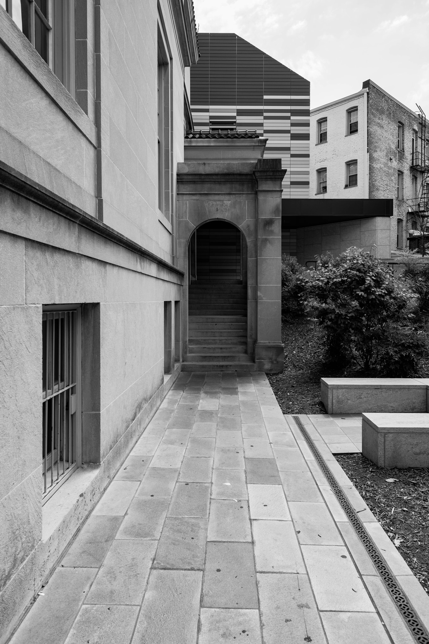 Nikon D800 + Nikon AF Nikkor 24mm F2.8D sample photo. Secret passages photography