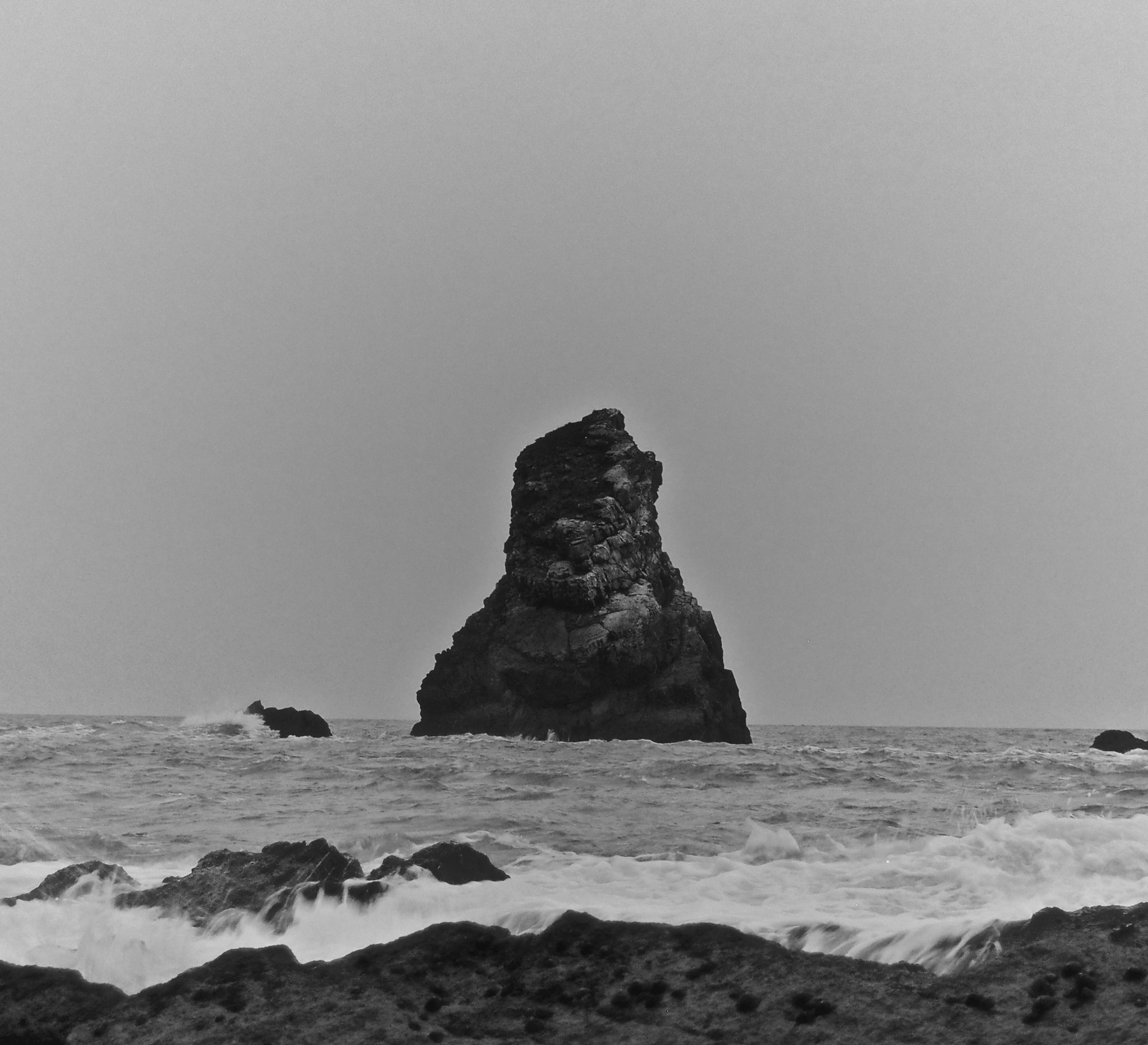 Olympus M.Zuiko Digital 14-42mm F3.5-5.6 II R sample photo. The black rock photography