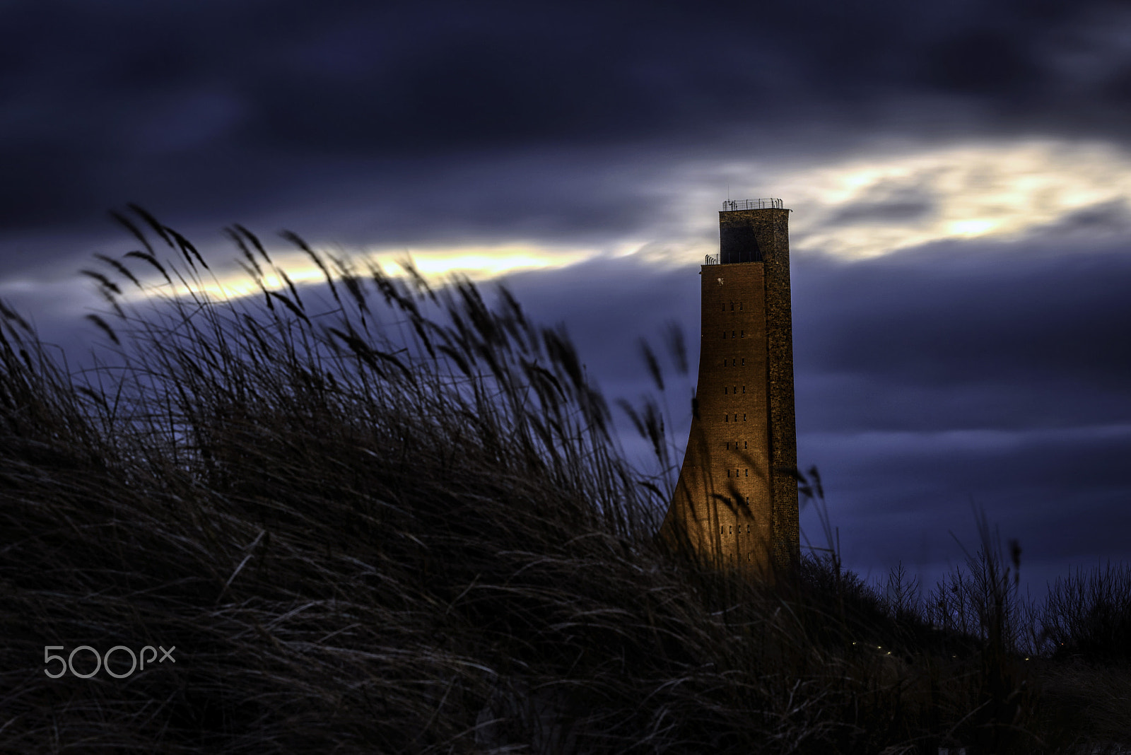 AF-S Zoom-Nikkor 80-200mm f/2.8D IF-ED sample photo. The laboe naval memorial photography