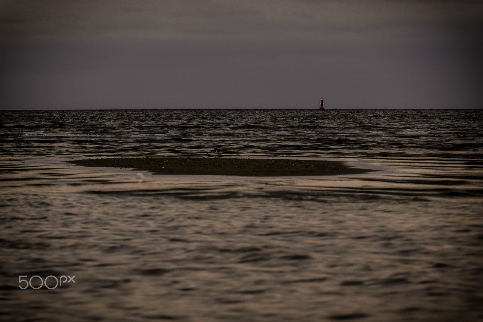 AF-S Zoom-Nikkor 80-200mm f/2.8D IF-ED sample photo. Sandbank and buoy photography
