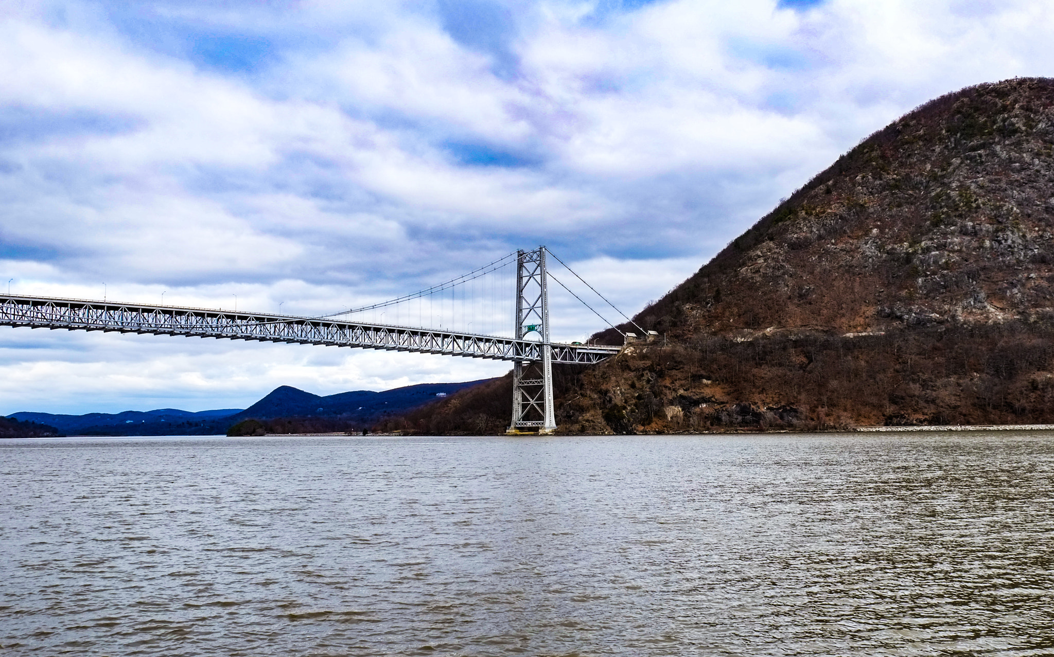 Fujifilm X-E1 + Fujifilm XF 18-135mm F3.5-5.6 R LM OIS WR sample photo. A mountain and a bridge photography