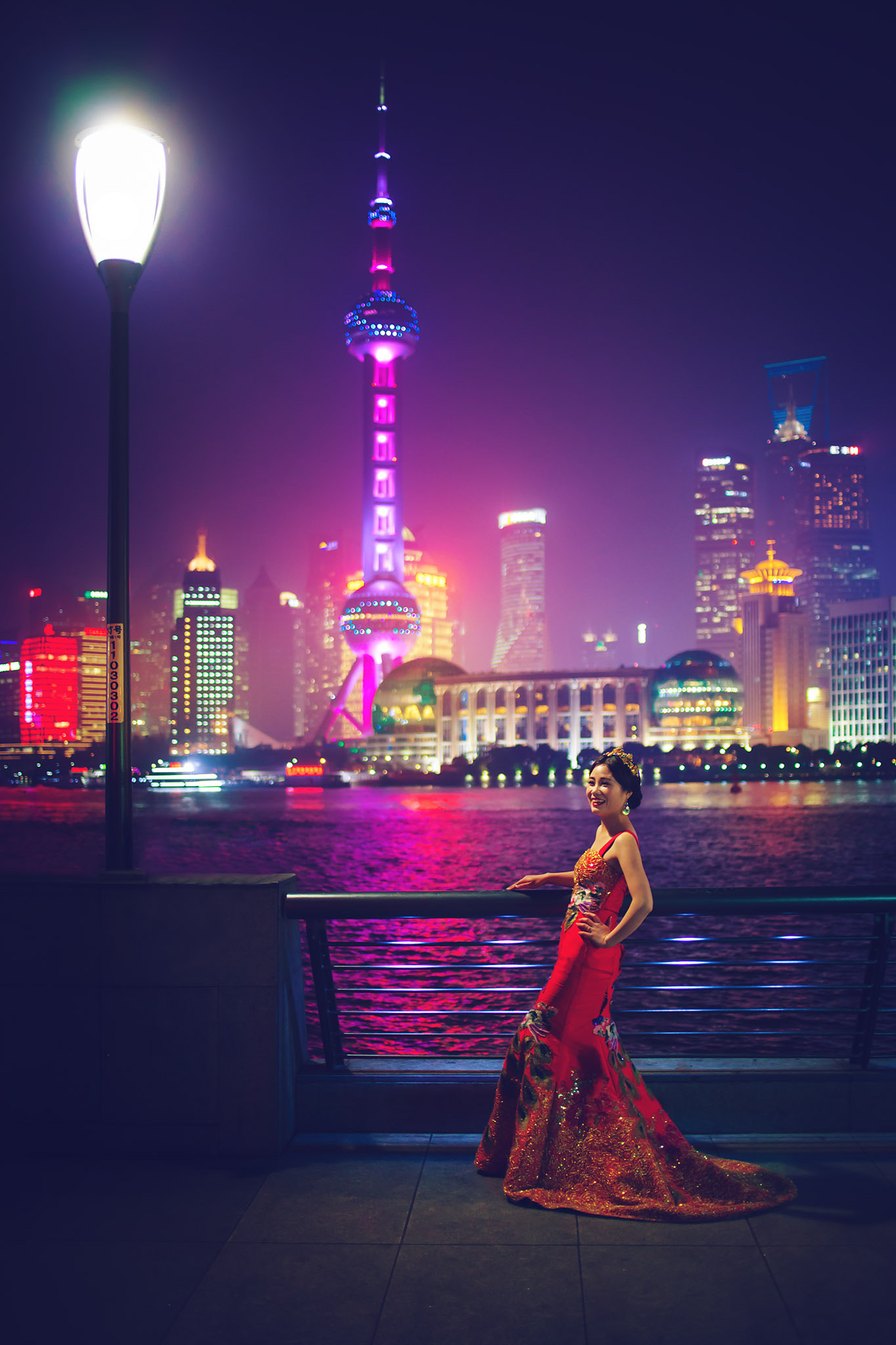 Canon EOS 5D Mark II + Canon EF 35mm F2 sample photo. Shanghai prewedding photography