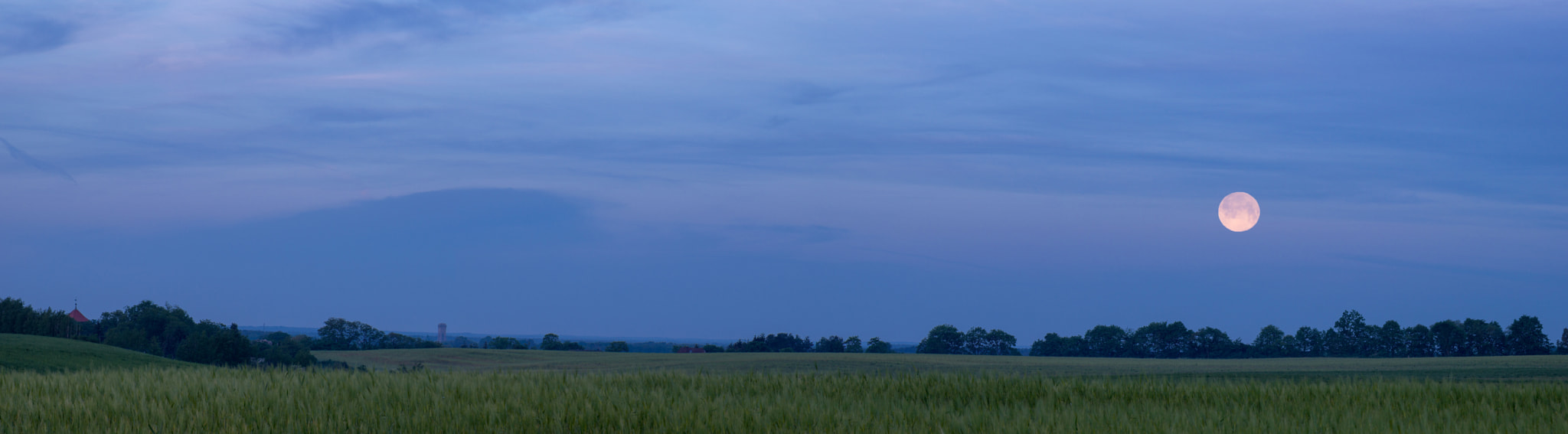 Tamron SP 70-300mm F4-5.6 Di USD sample photo. Monduntergang über eberswalde - finow photography