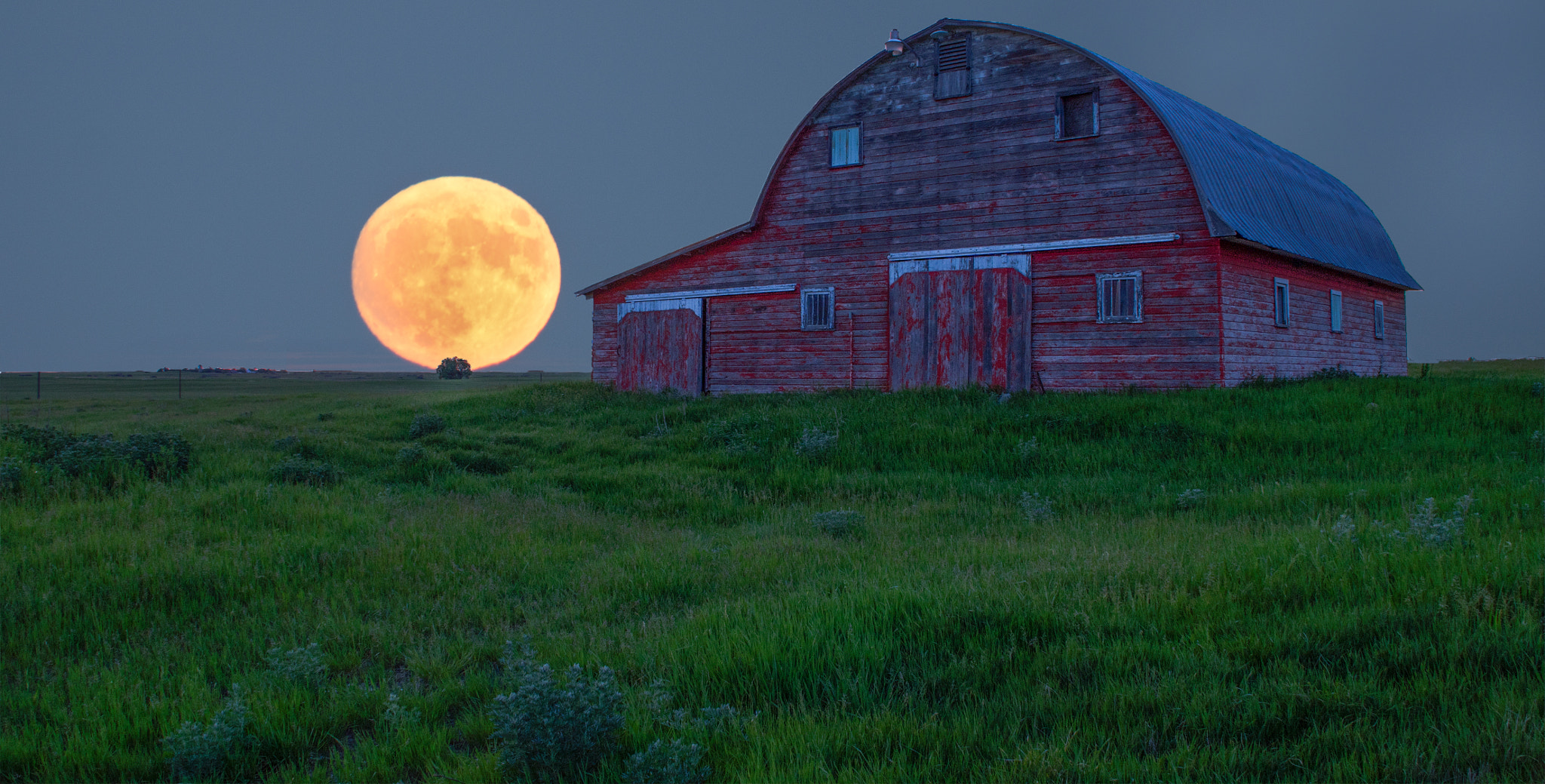 Sony a7R + Tamron SP 24-70mm F2.8 Di VC USD sample photo. Super moon photography