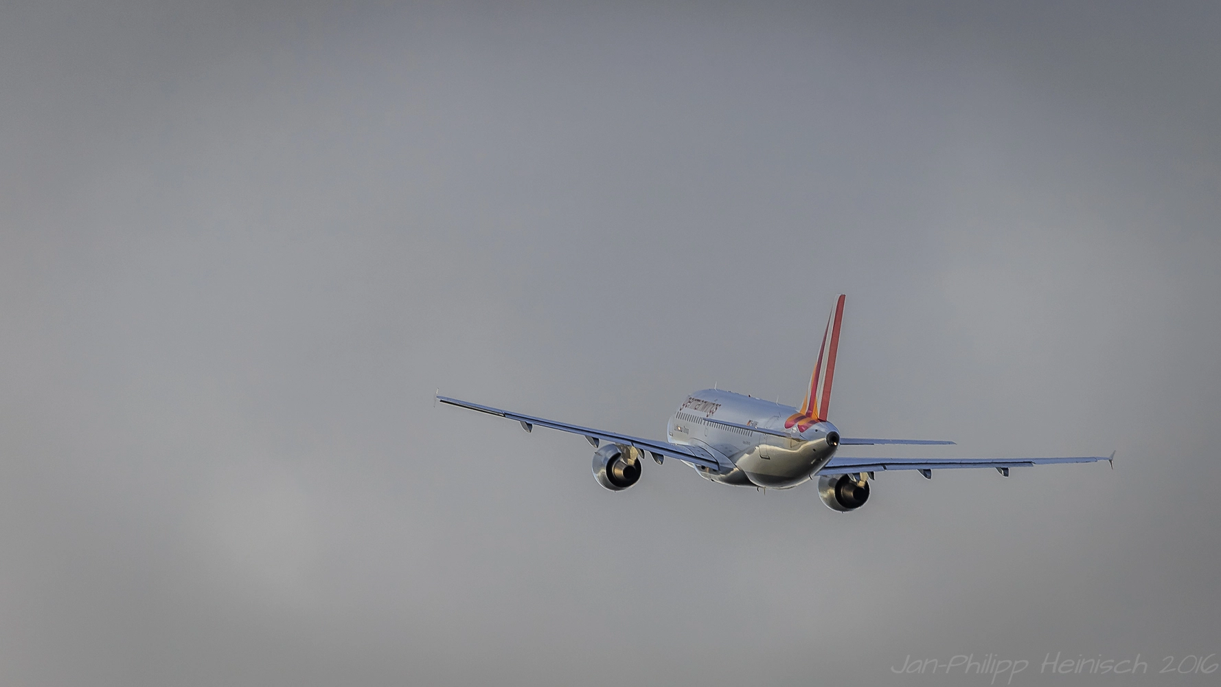 Canon EF-S 55-250mm F4-5.6 IS STM sample photo. Germanwings in the storm photography