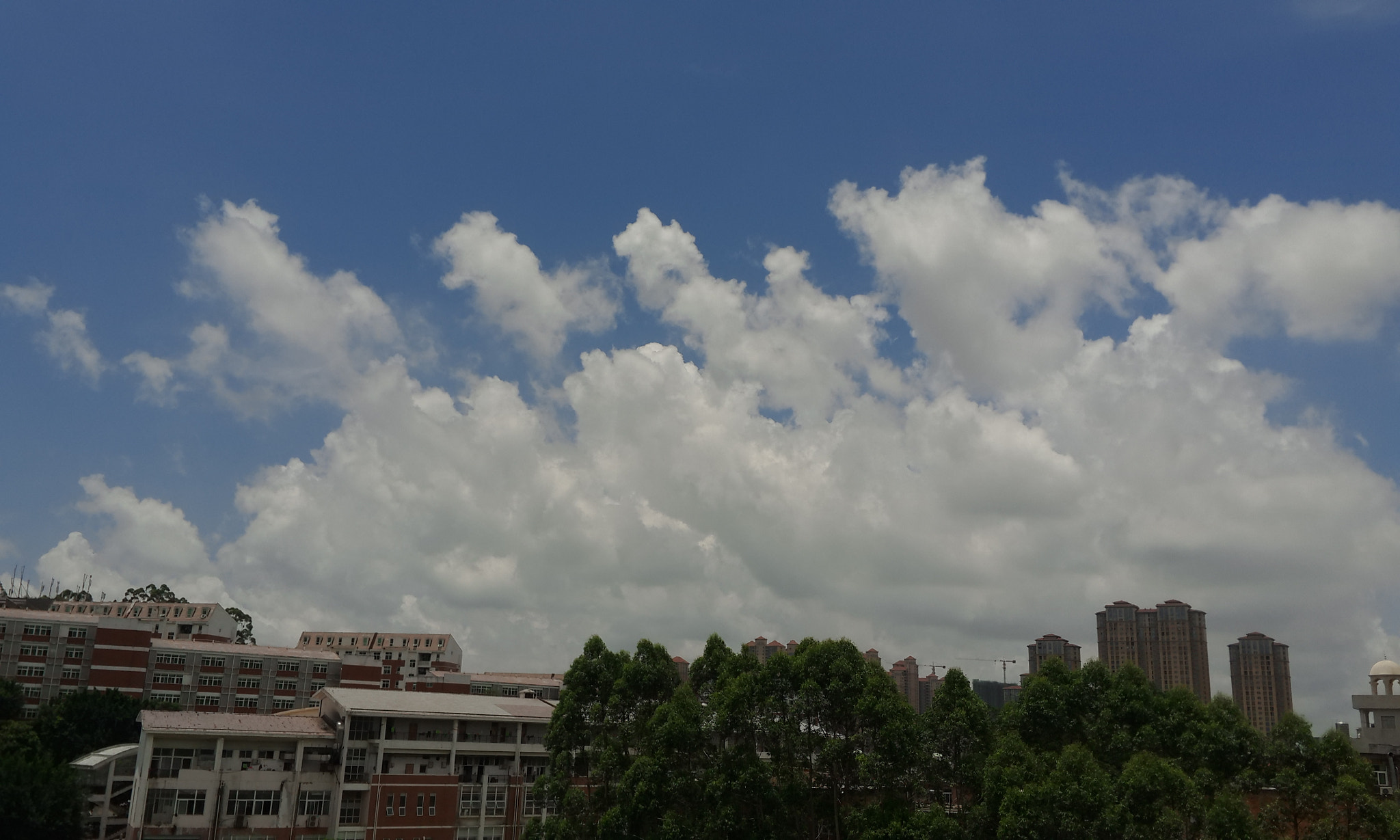Meizu MX4 Pro sample photo. White clouds ,blue sky.i like . photography