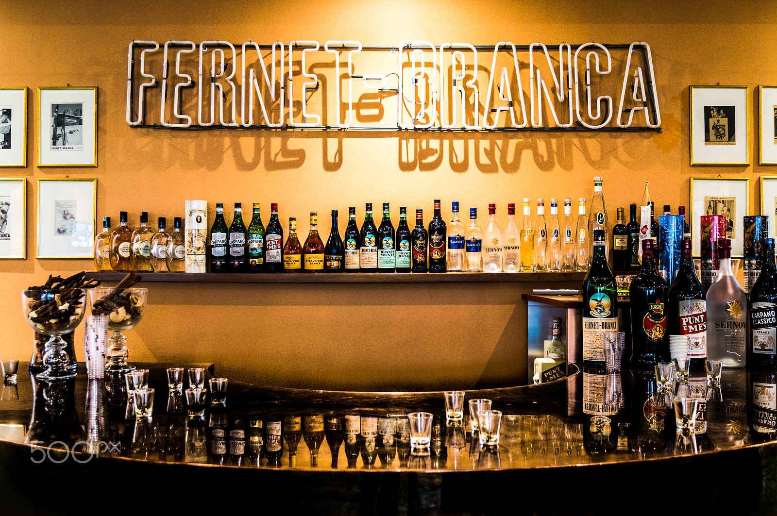 Sigma 17-70mm F2.8-4 DC Macro OS HSM | C sample photo. Fernetbranca headquarters photography