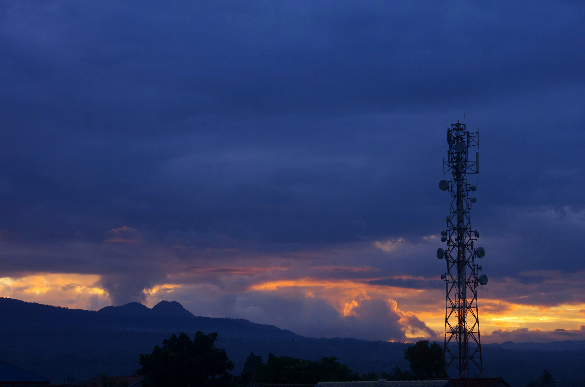 smc PENTAX-DA L 55-300mm F4-5.8 ED sample photo. Not perfect sunset photography