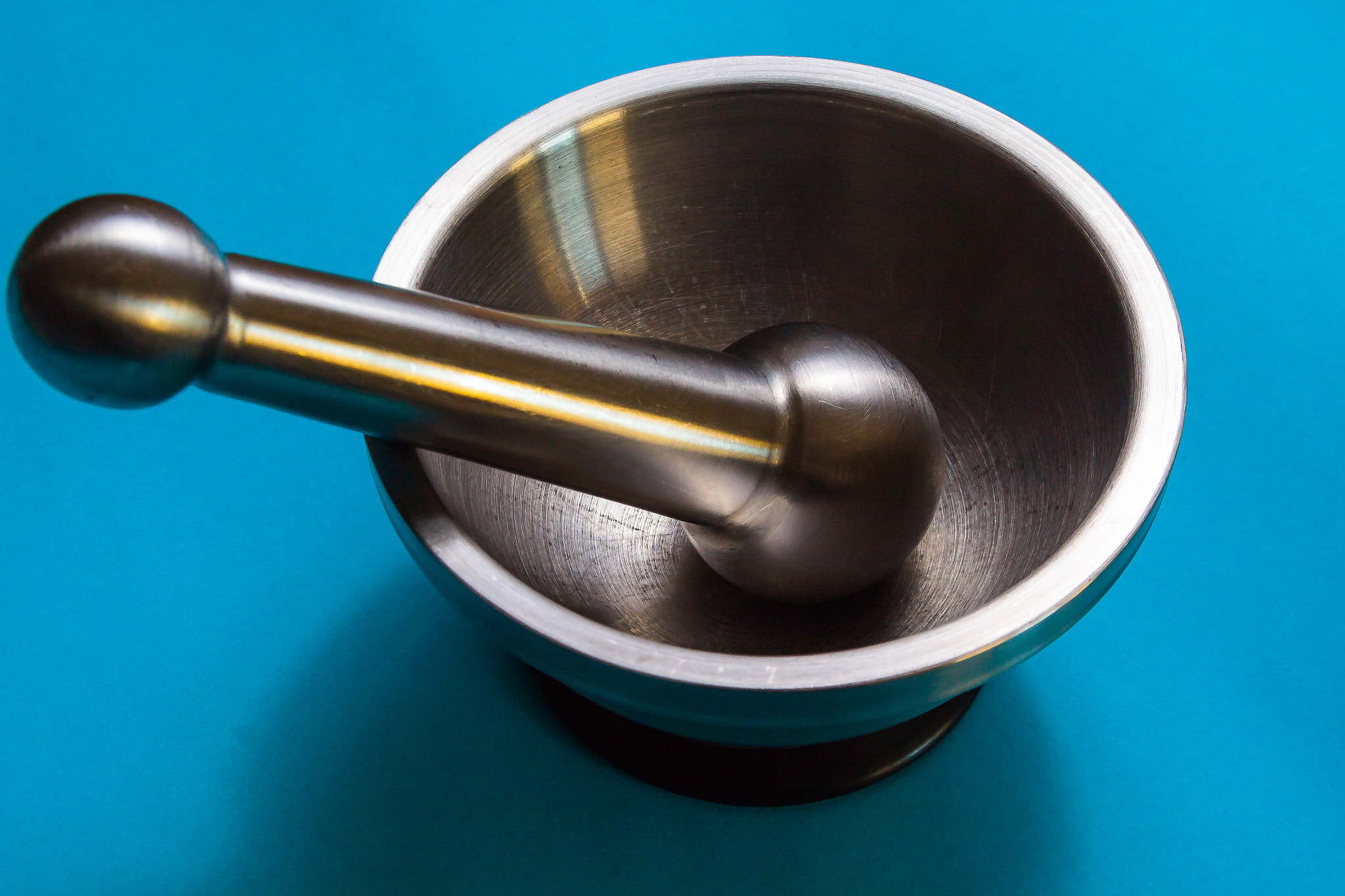 Canon EF 28-135mm F3.5-5.6 IS USM sample photo. Kitchen mortar photography
