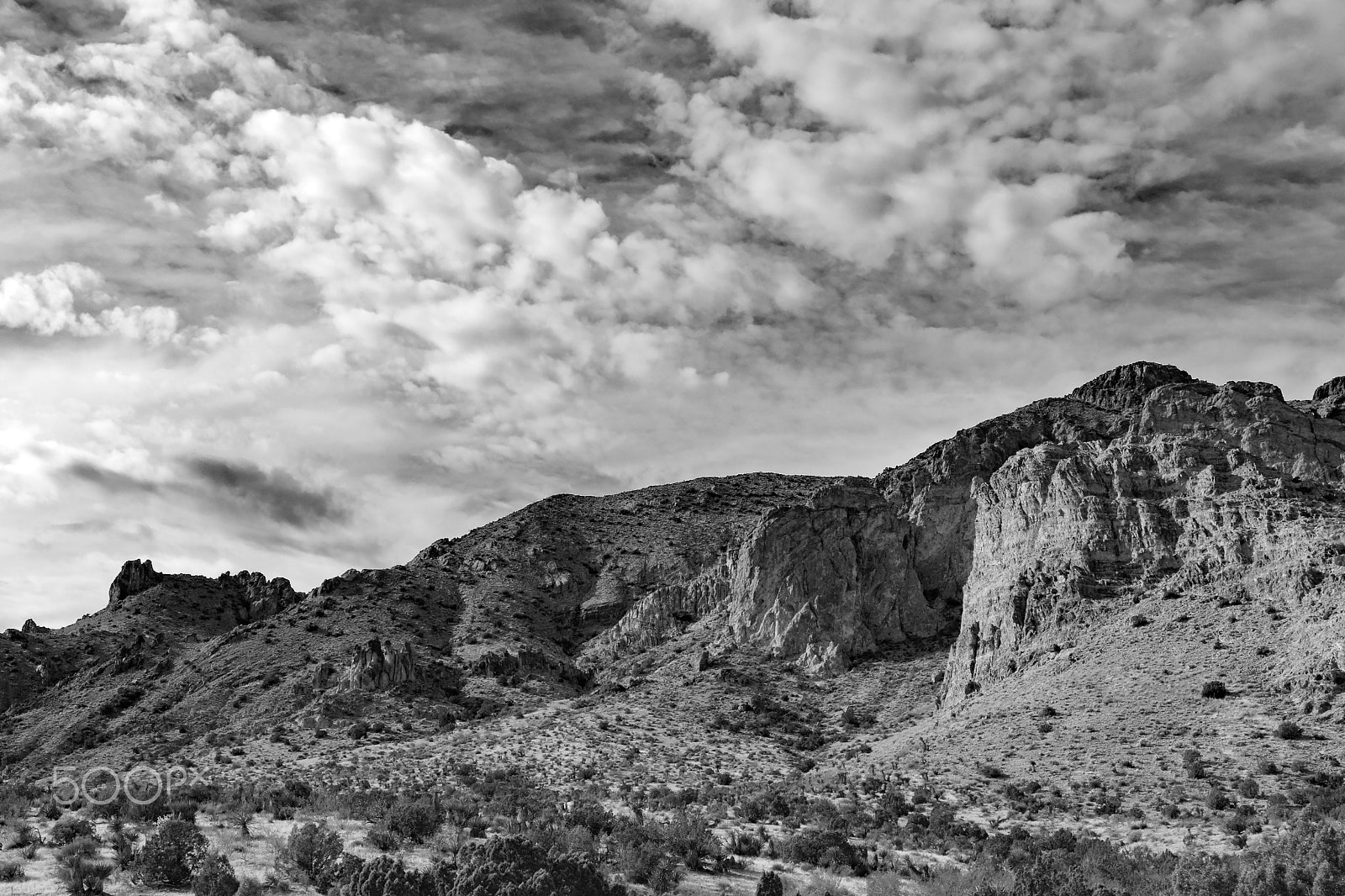 Sony SLT-A65 (SLT-A65V) + Sony DT 35mm F1.8 SAM sample photo. Arizona mountains in b&w photography