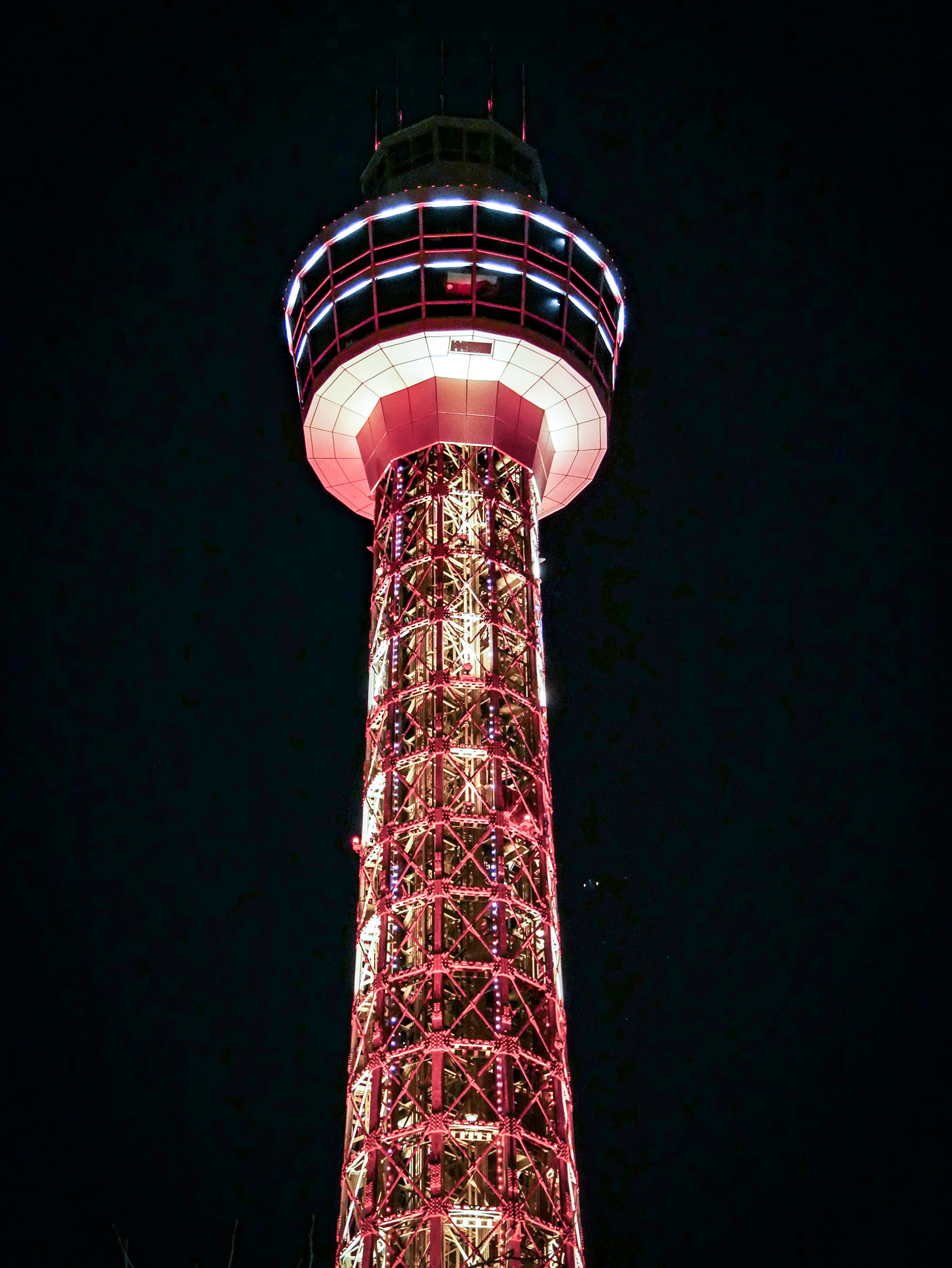 Panasonic Lumix DMC-G7 sample photo. New world tower photography