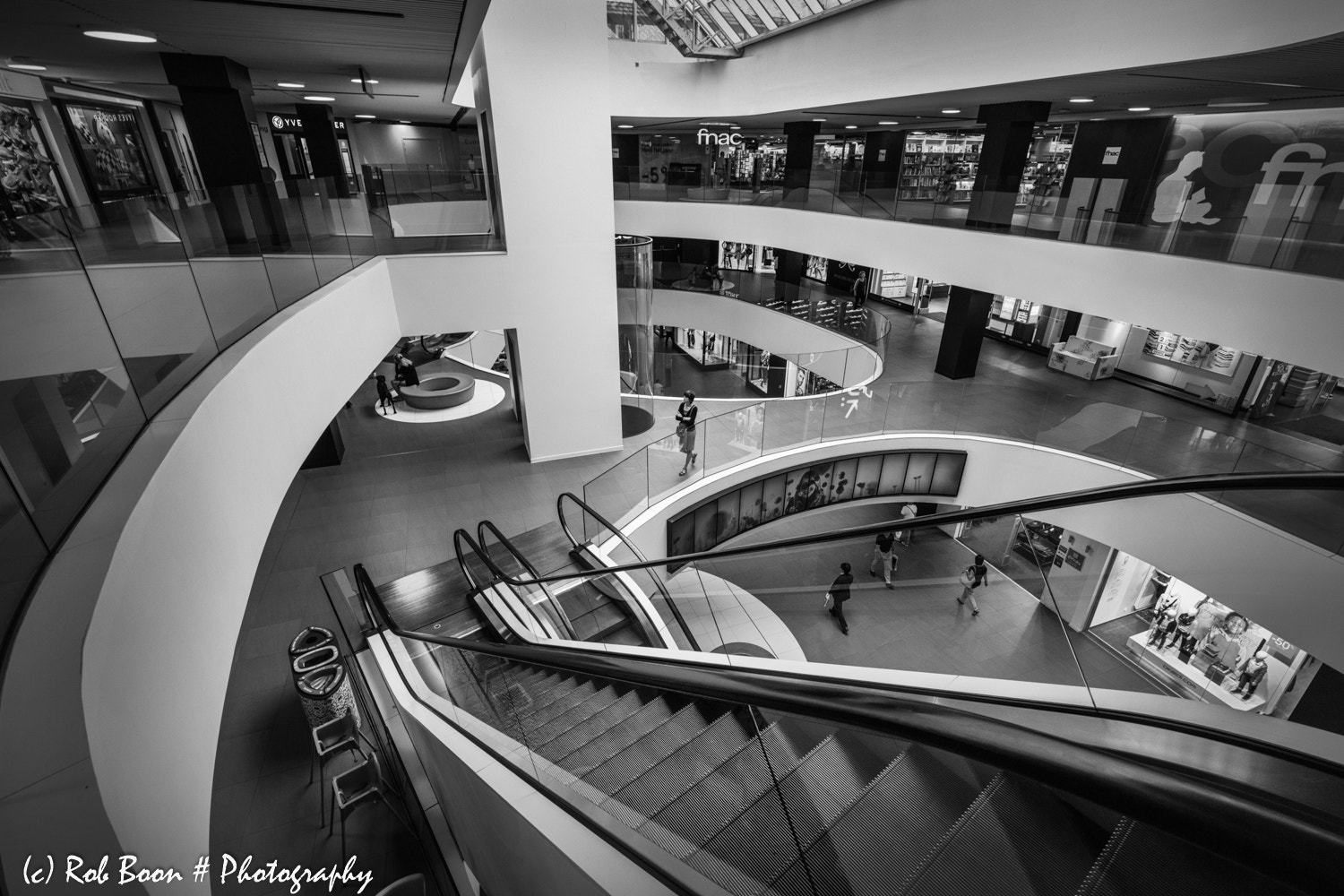 Canon EF 16-35mm F4L IS USM sample photo. Grand bazar, antwerpen 4 photography