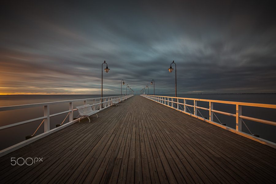 Sigma 17-35mm f/2.8-4 EX DG Aspherical HSM sample photo. Sunrise at the pier photography