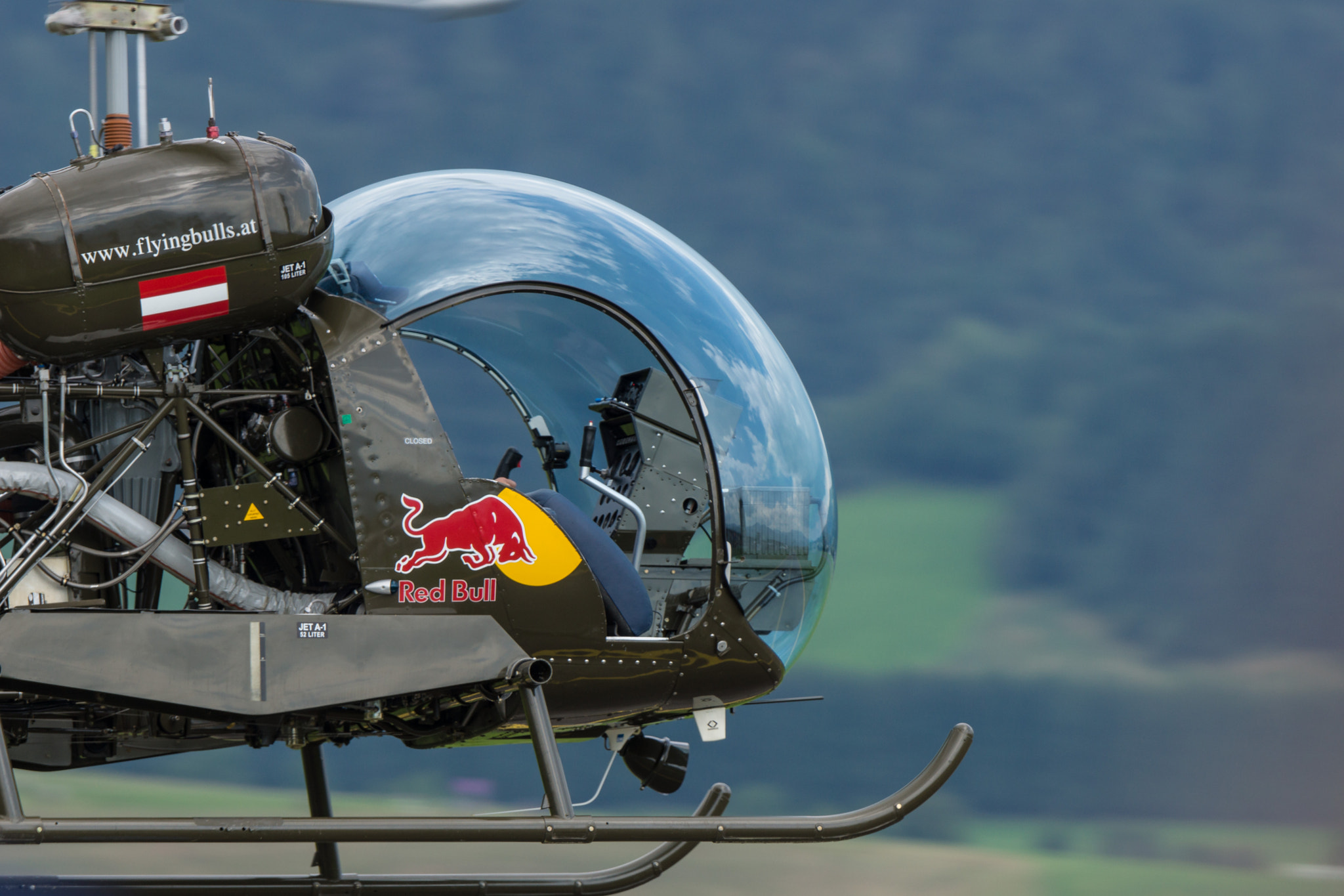 Sony 70-400mm F4-5.6 G SSM II sample photo. Flying bulls photography